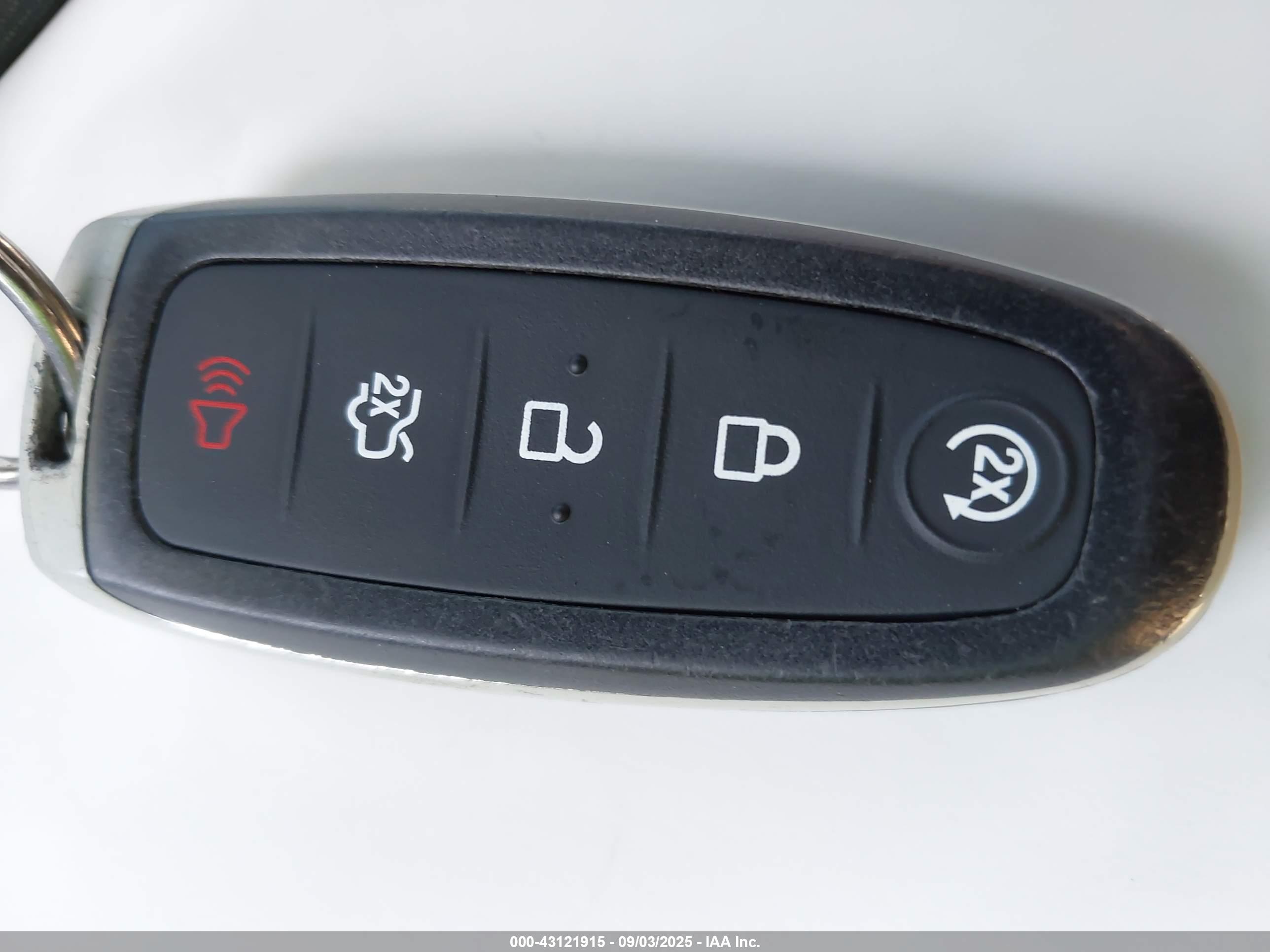 LINCOLN NAVIGATOR image 11