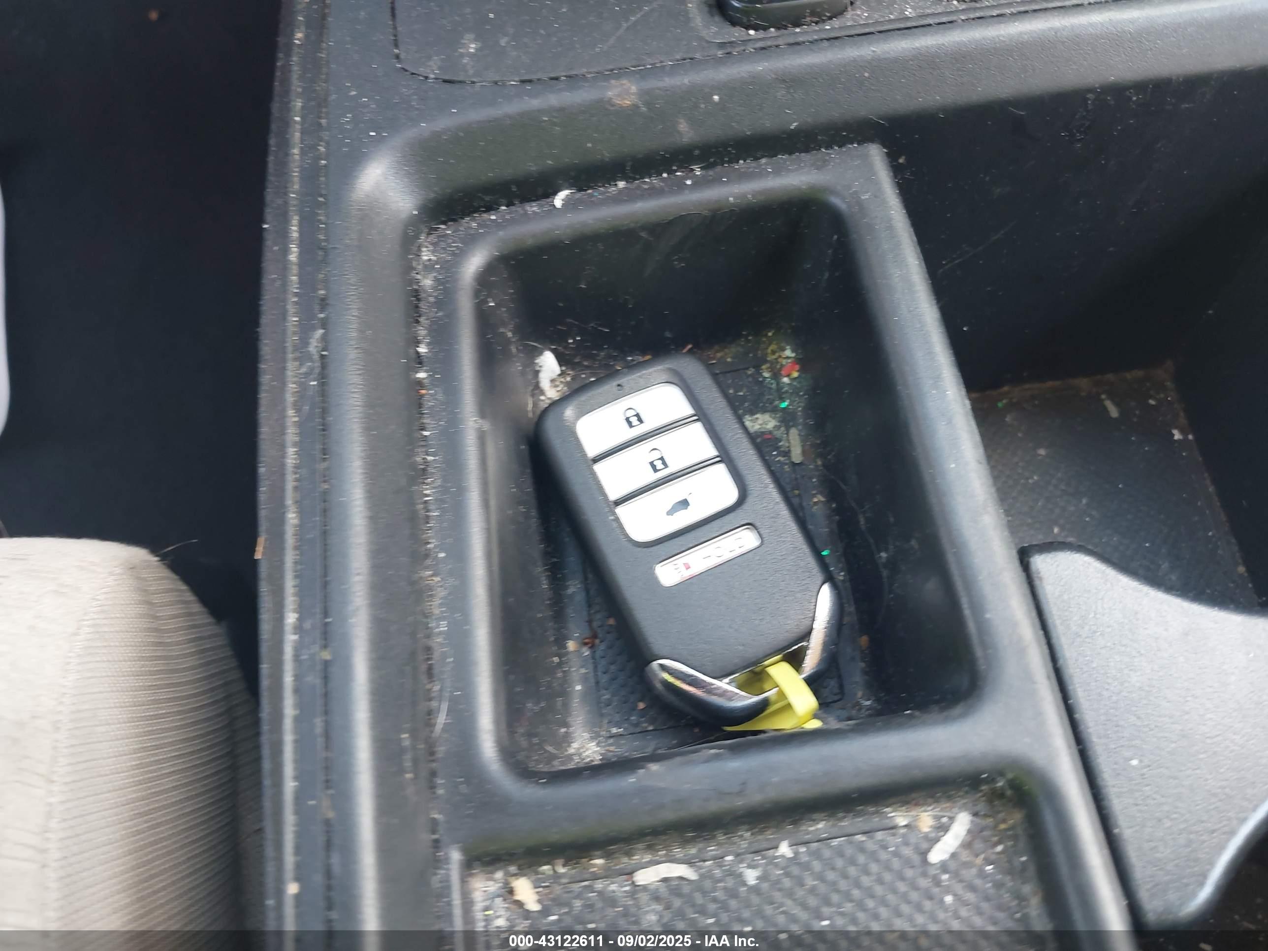HONDA CR-V image 11