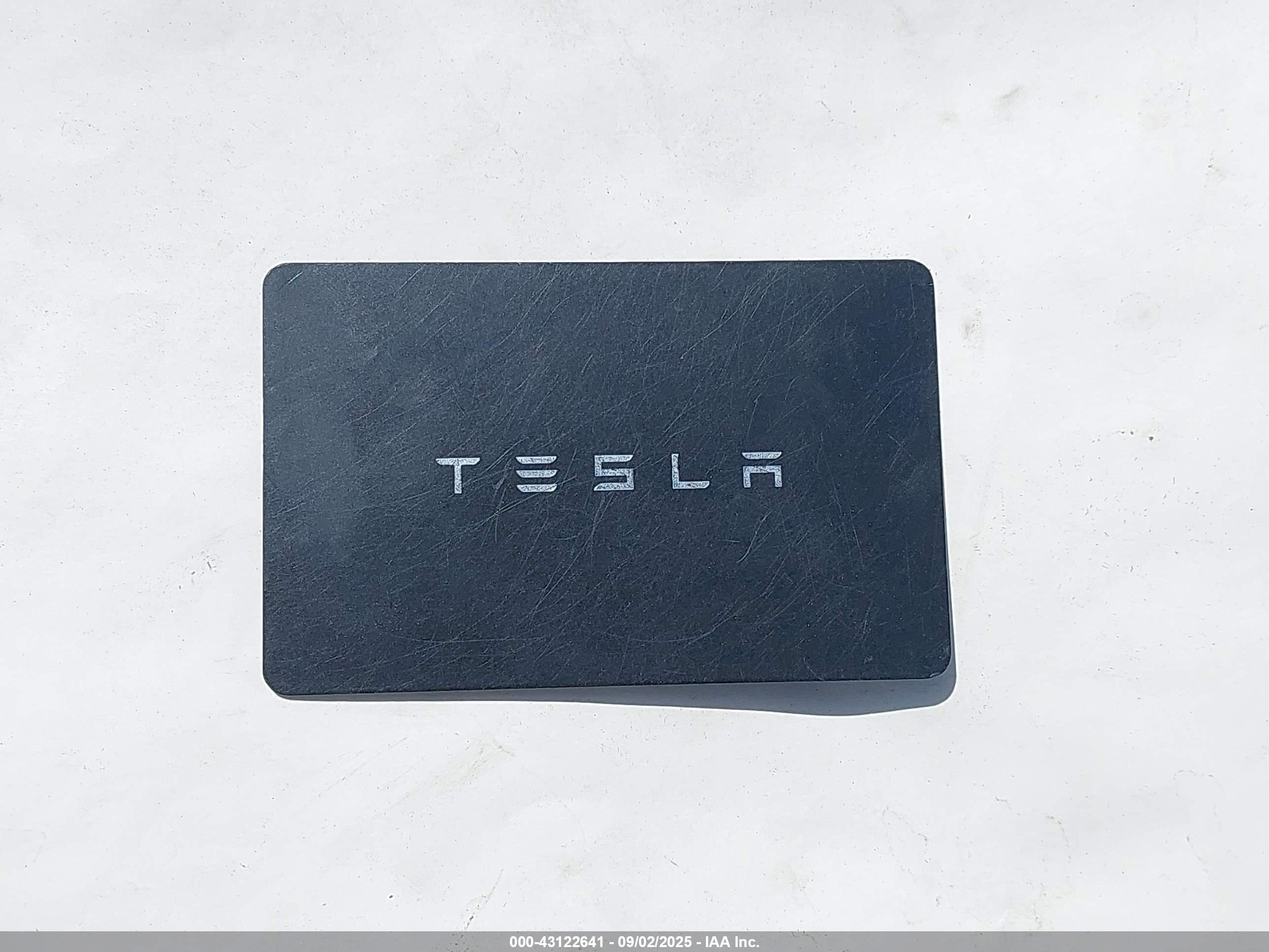 TESLA MODEL image 11
