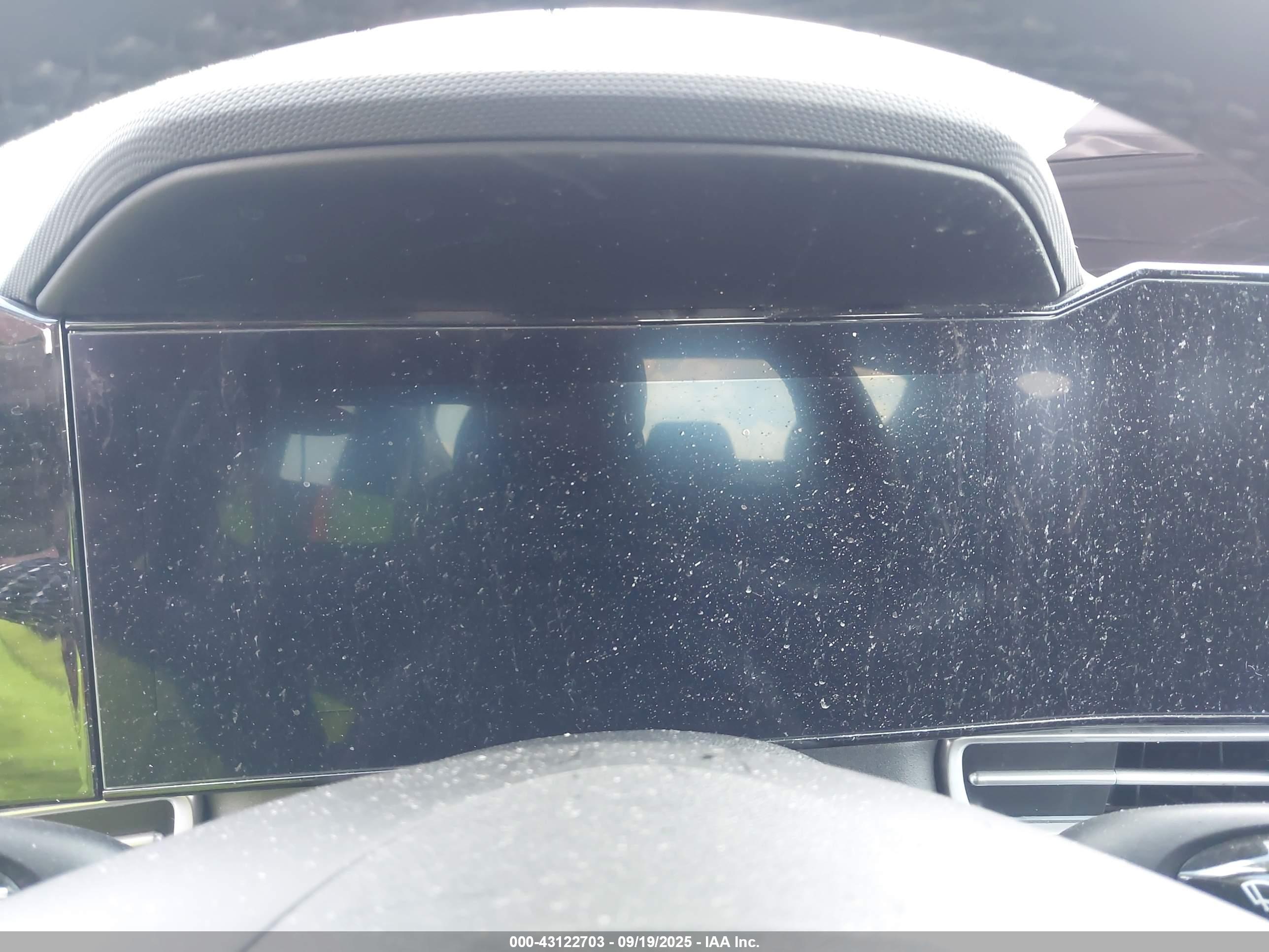 HYUNDAI ELANTRA image 7