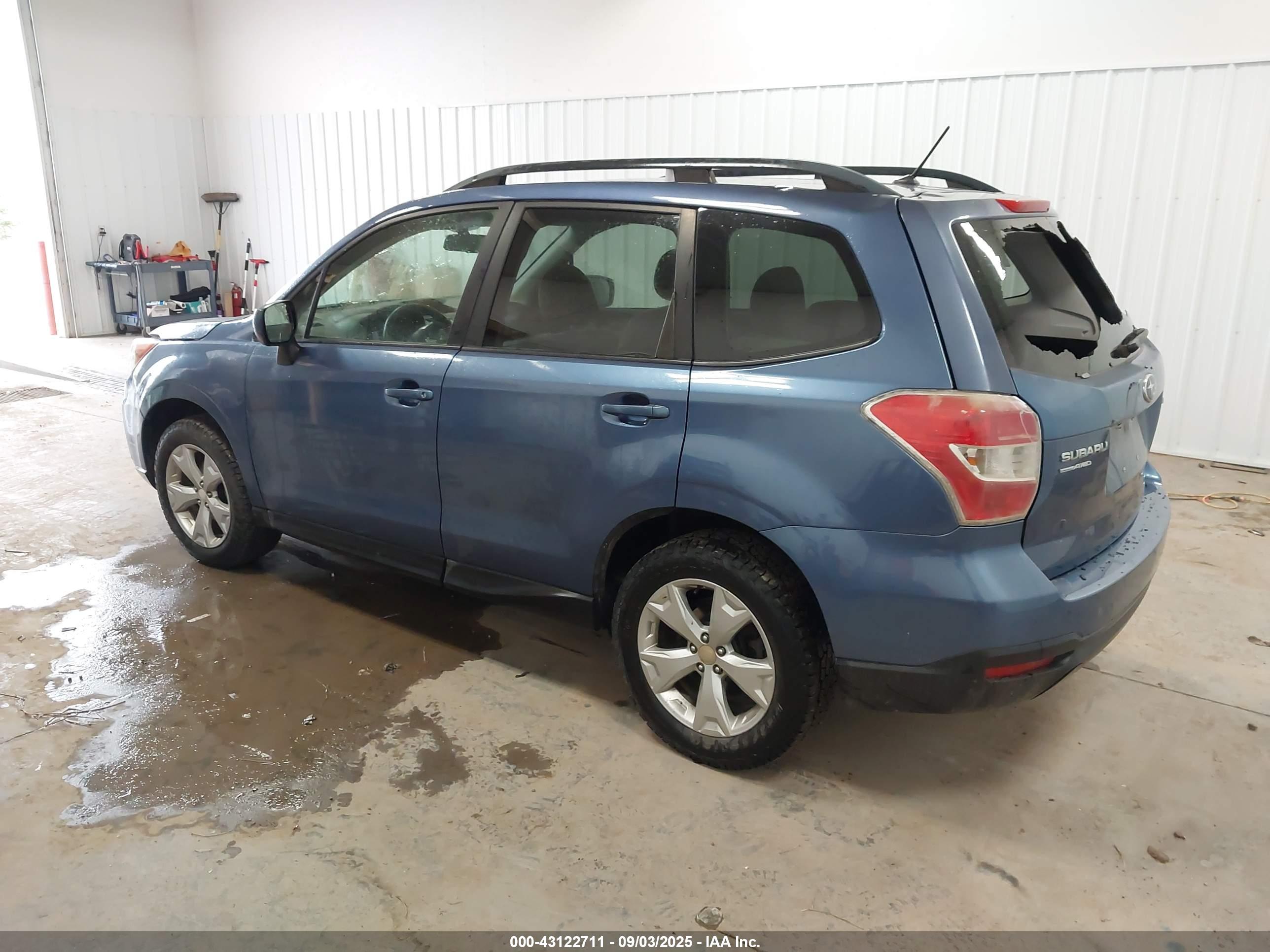 SUBARU FORESTER image 3