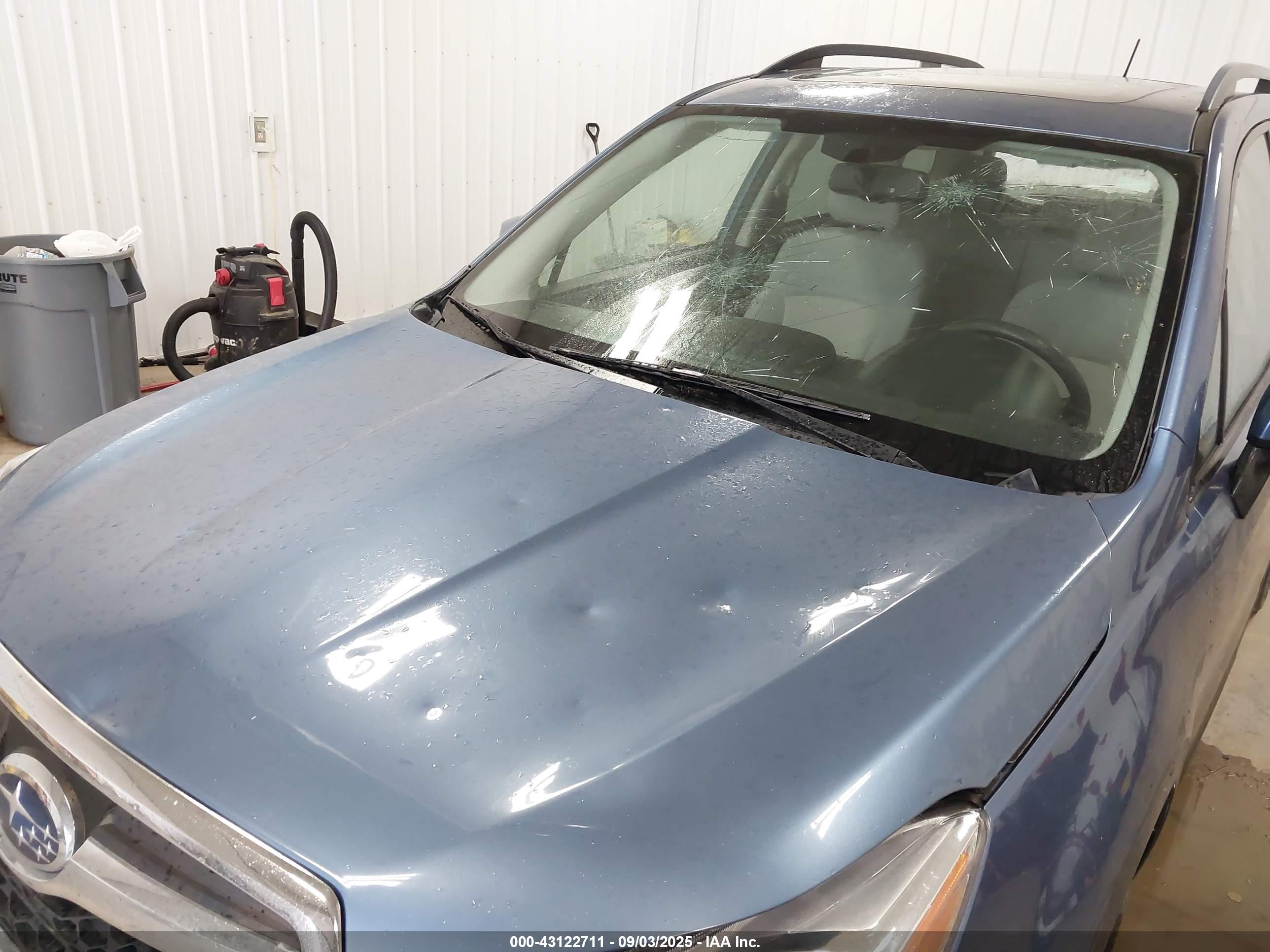 SUBARU FORESTER image 6