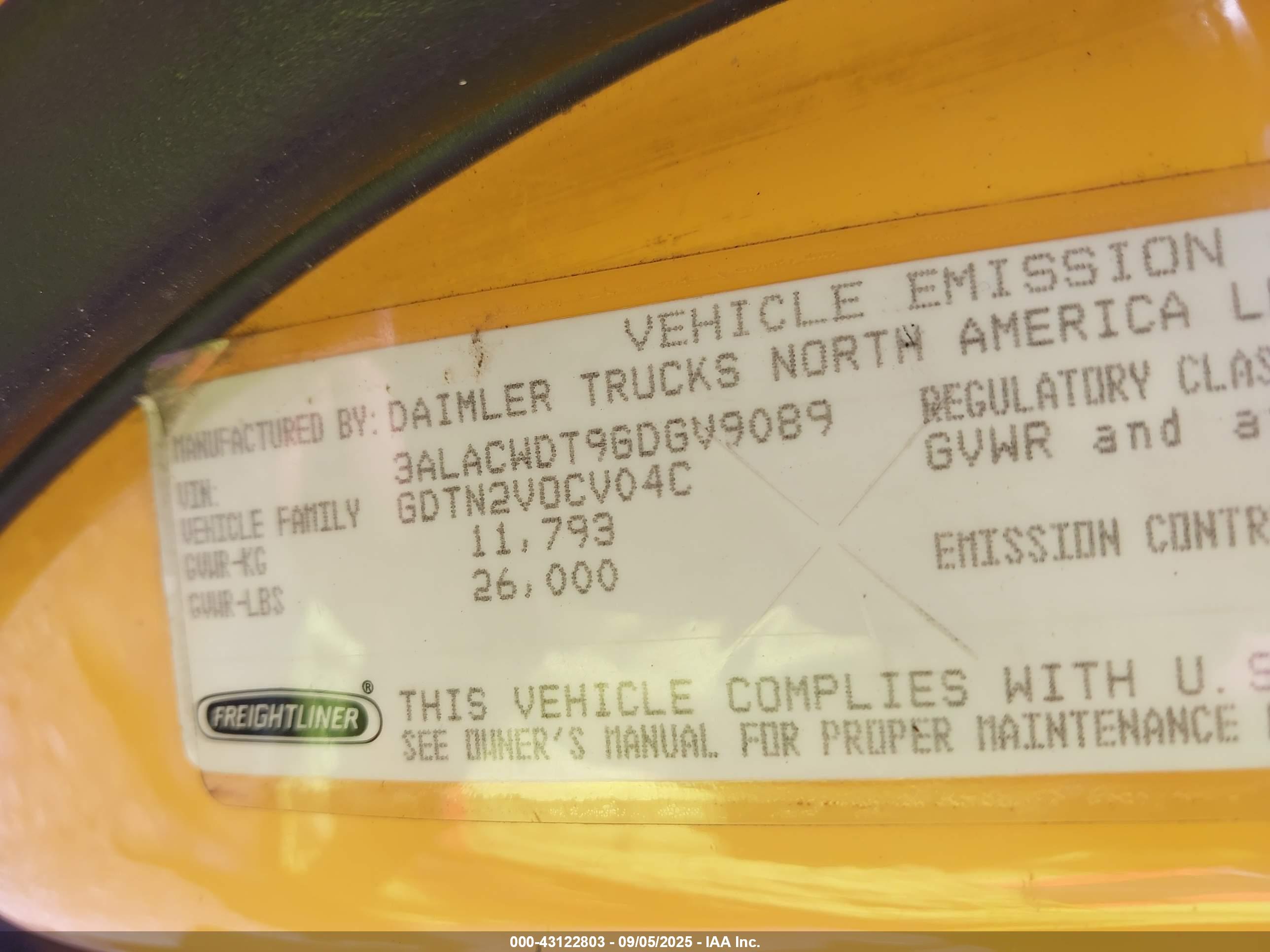FREIGHTLINER M2 image 9