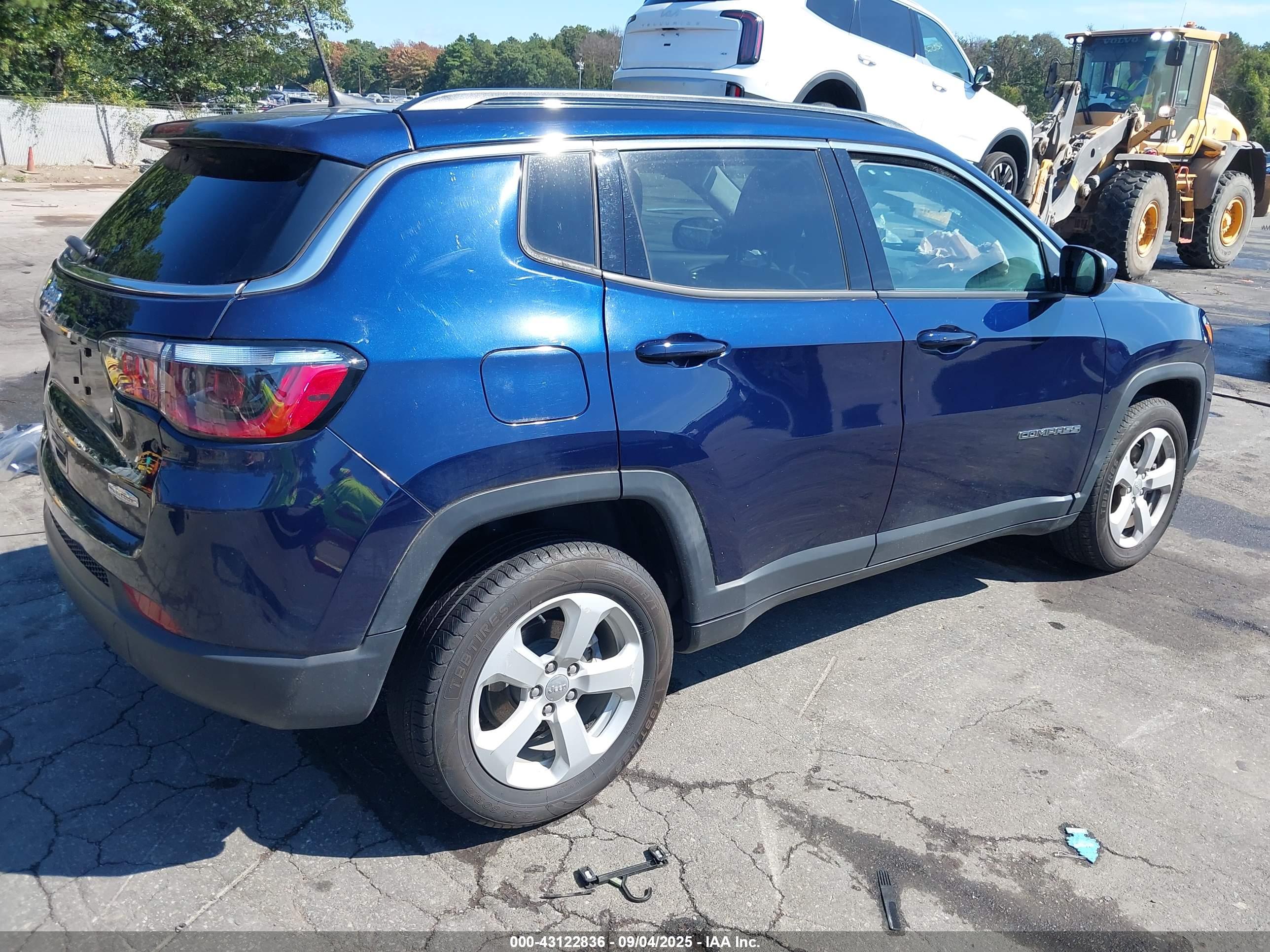 JEEP COMPASS image 4