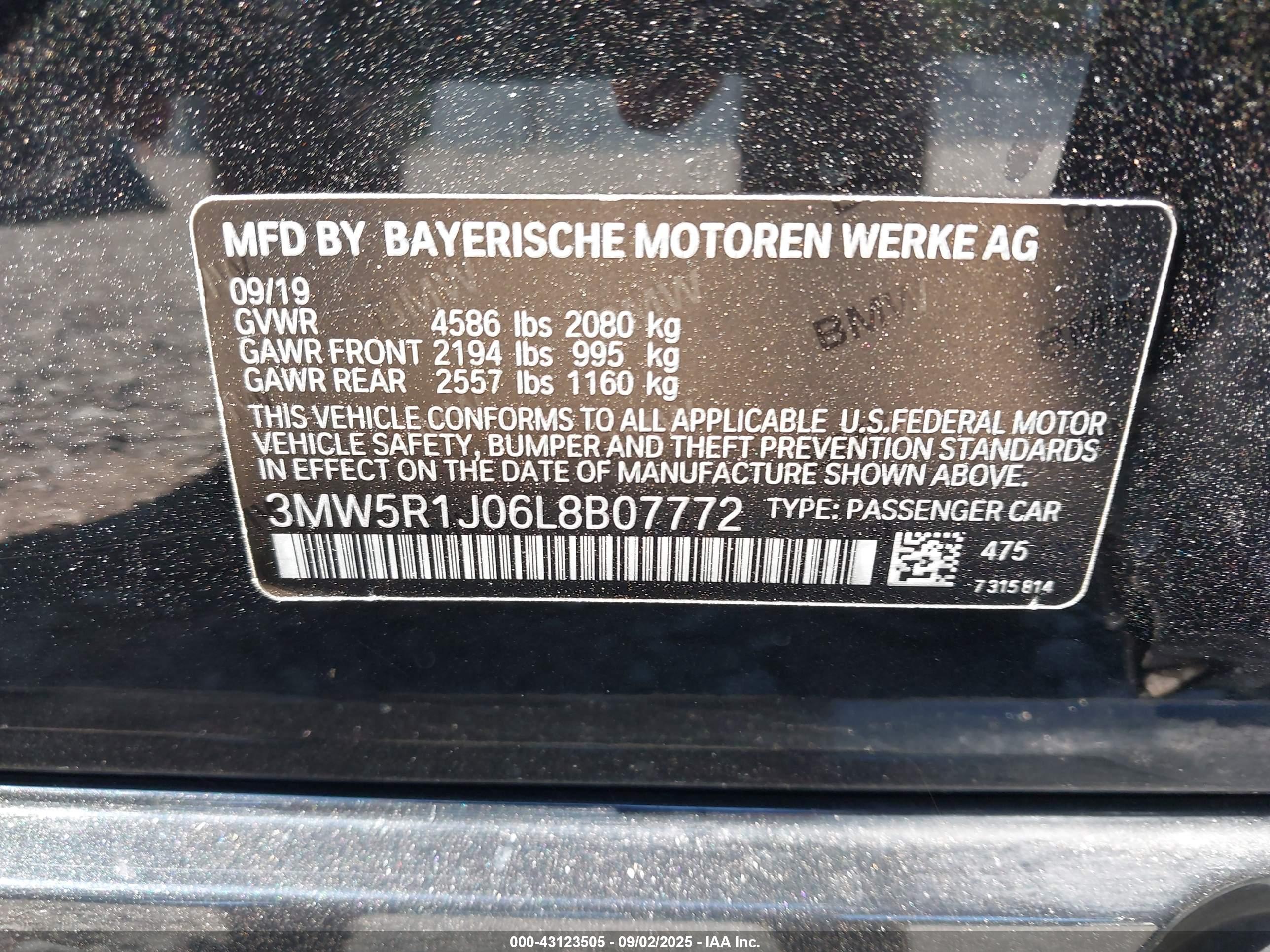 BMW 330I image 9
