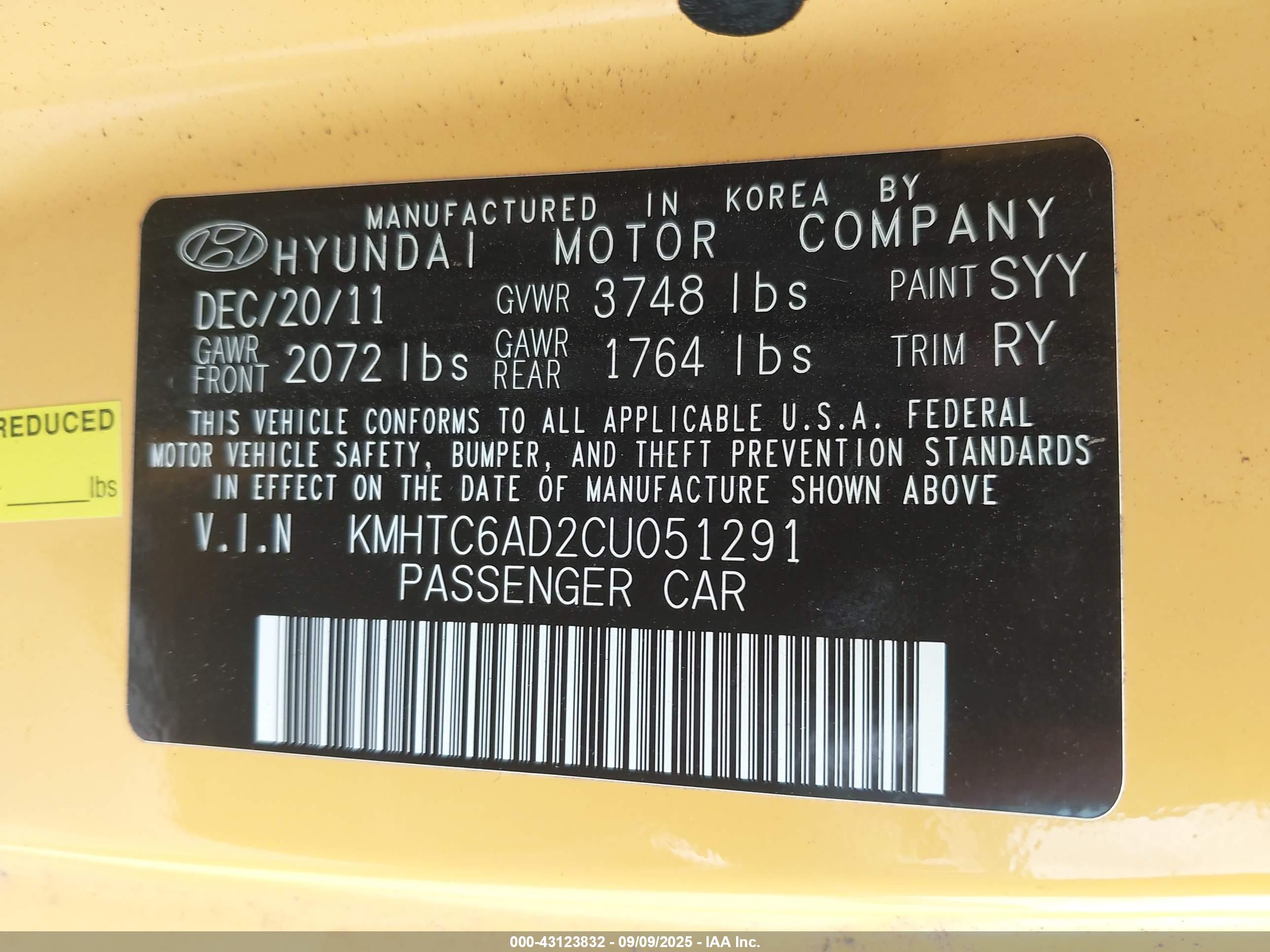 HYUNDAI VELOSTER image 9