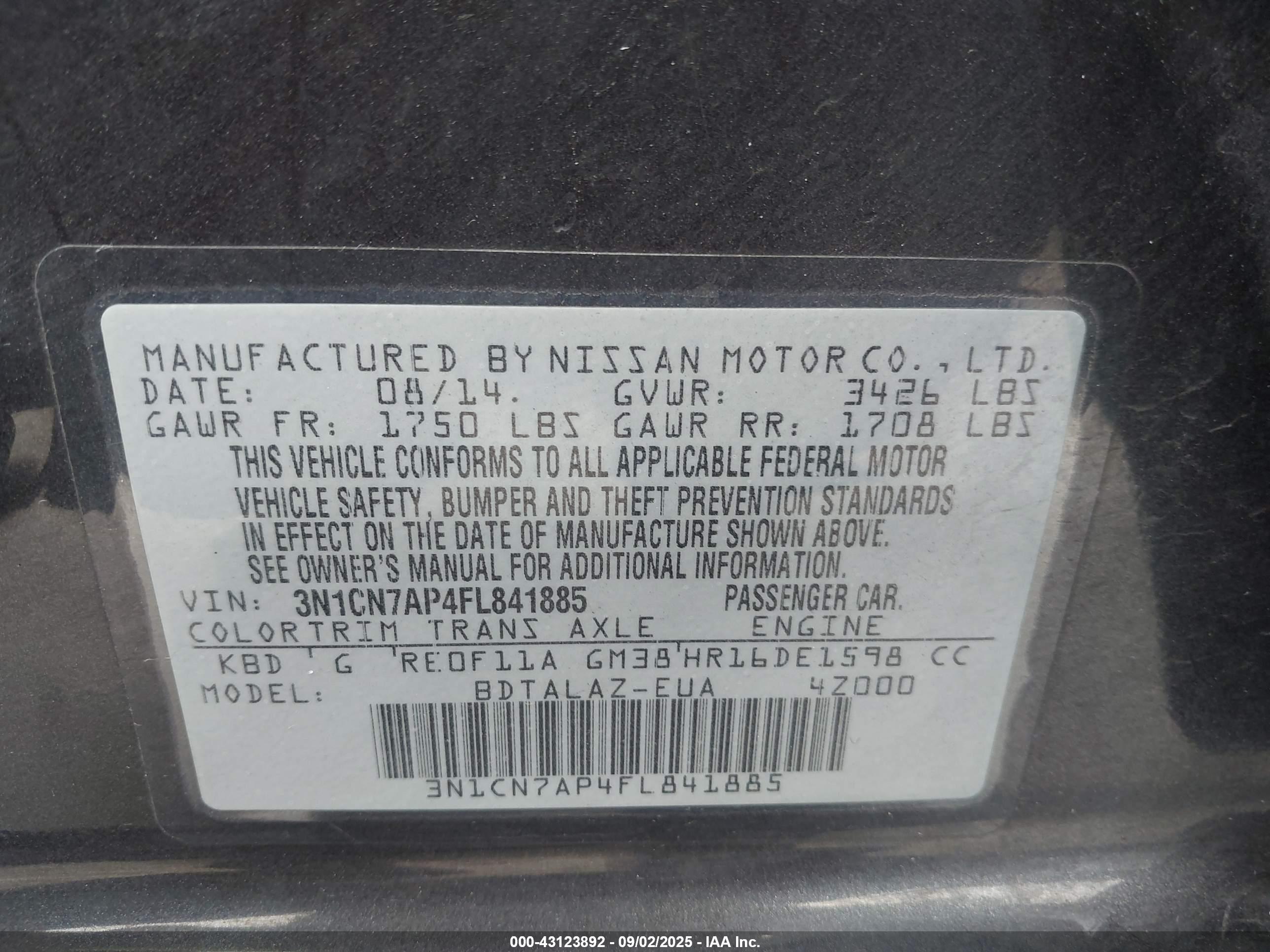 NISSAN VERSA image 9