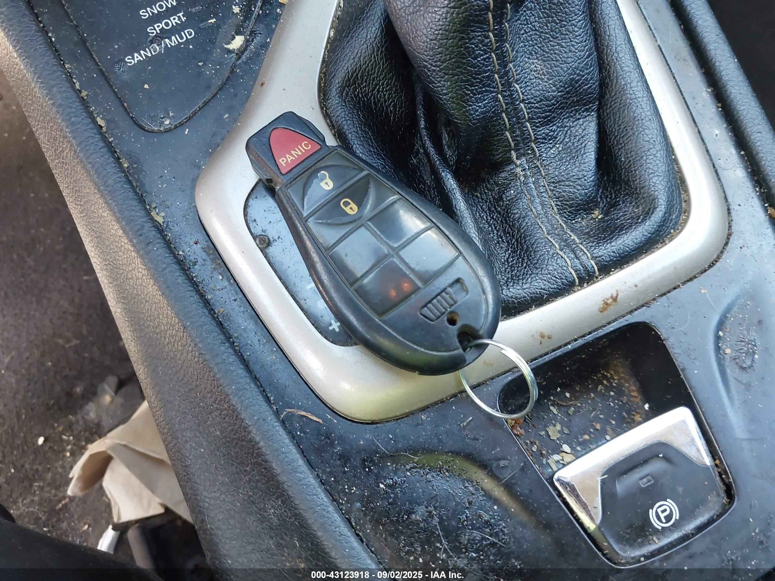 JEEP CHEROKEE image 11