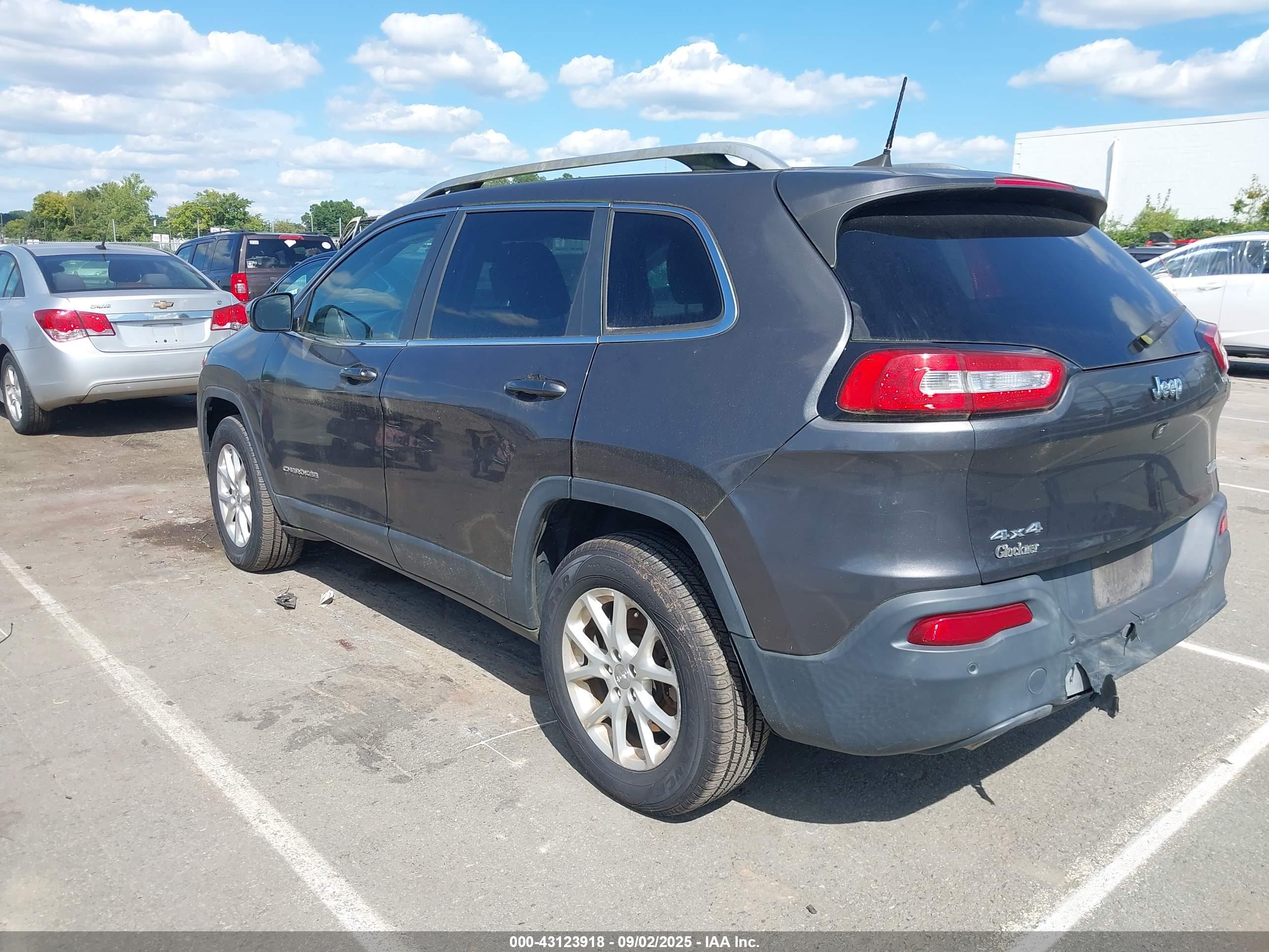 JEEP CHEROKEE image 3