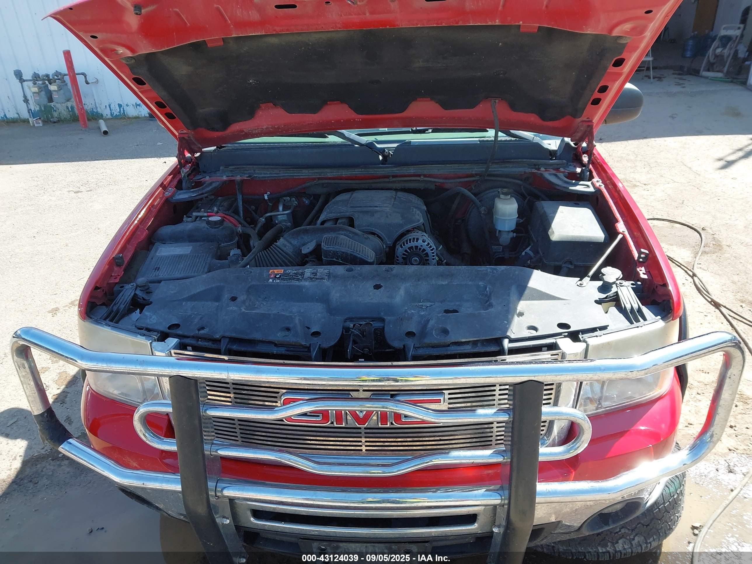 GMC SIERRA image 10