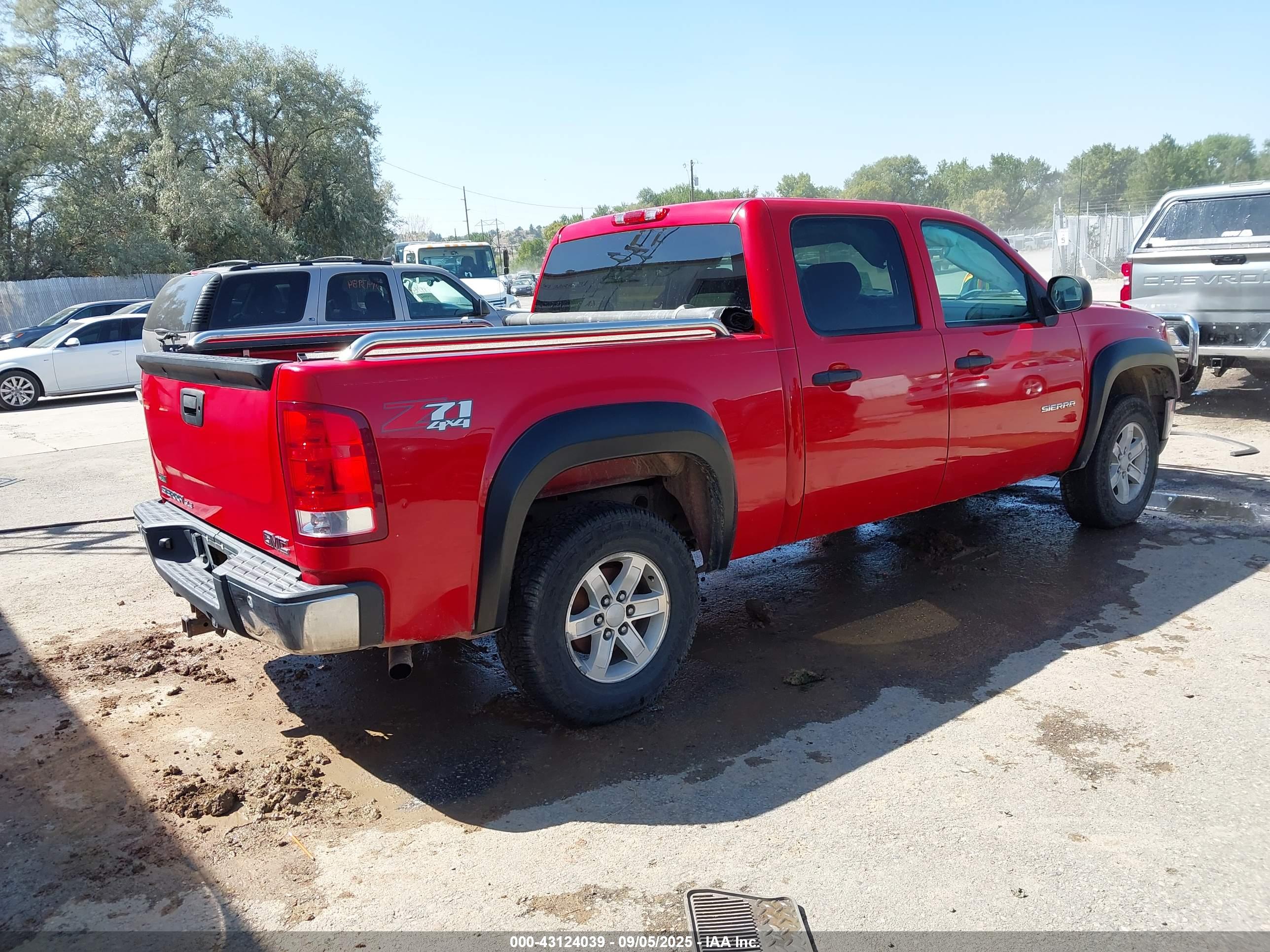 GMC SIERRA image 4
