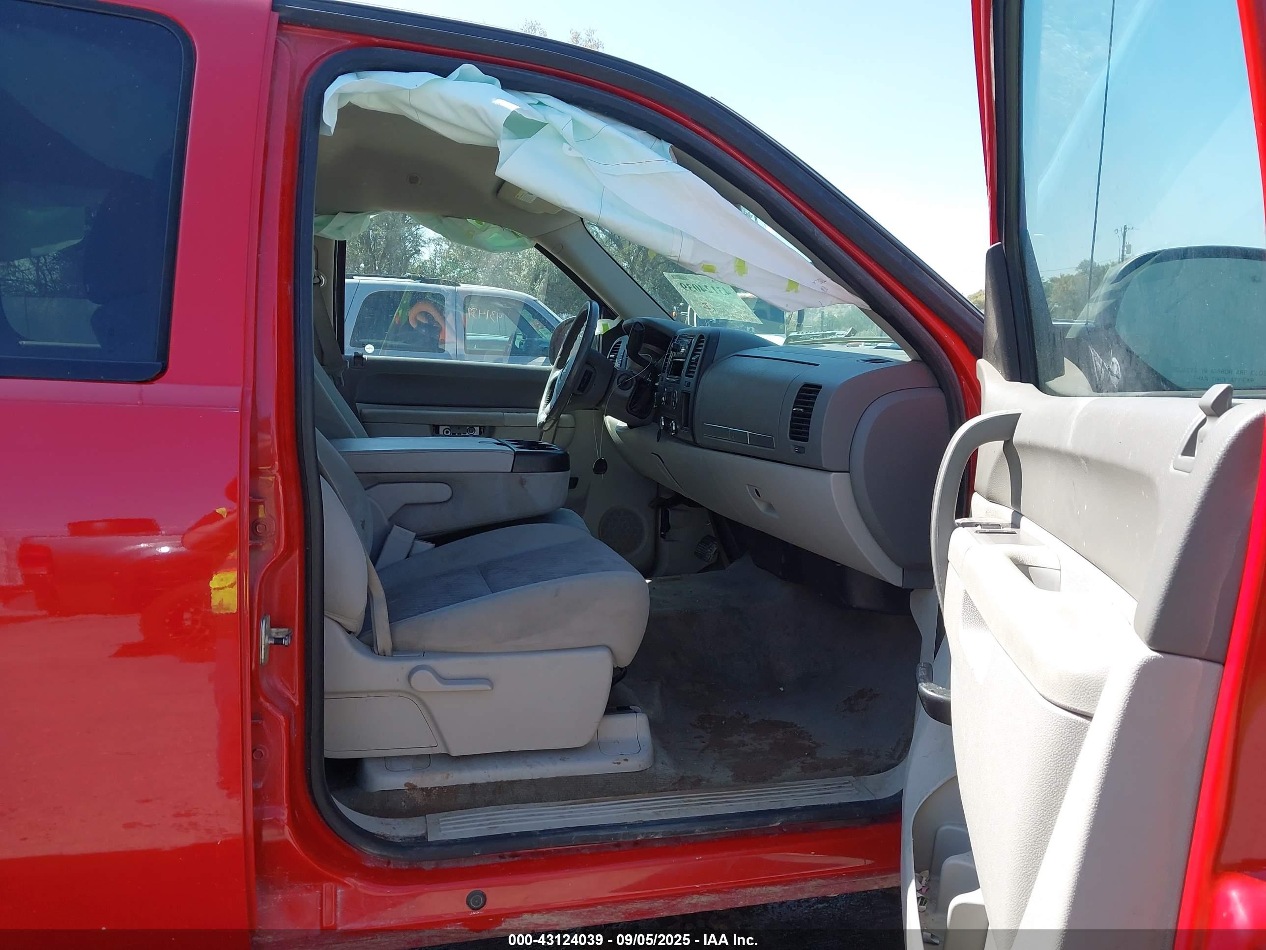 GMC SIERRA image 5