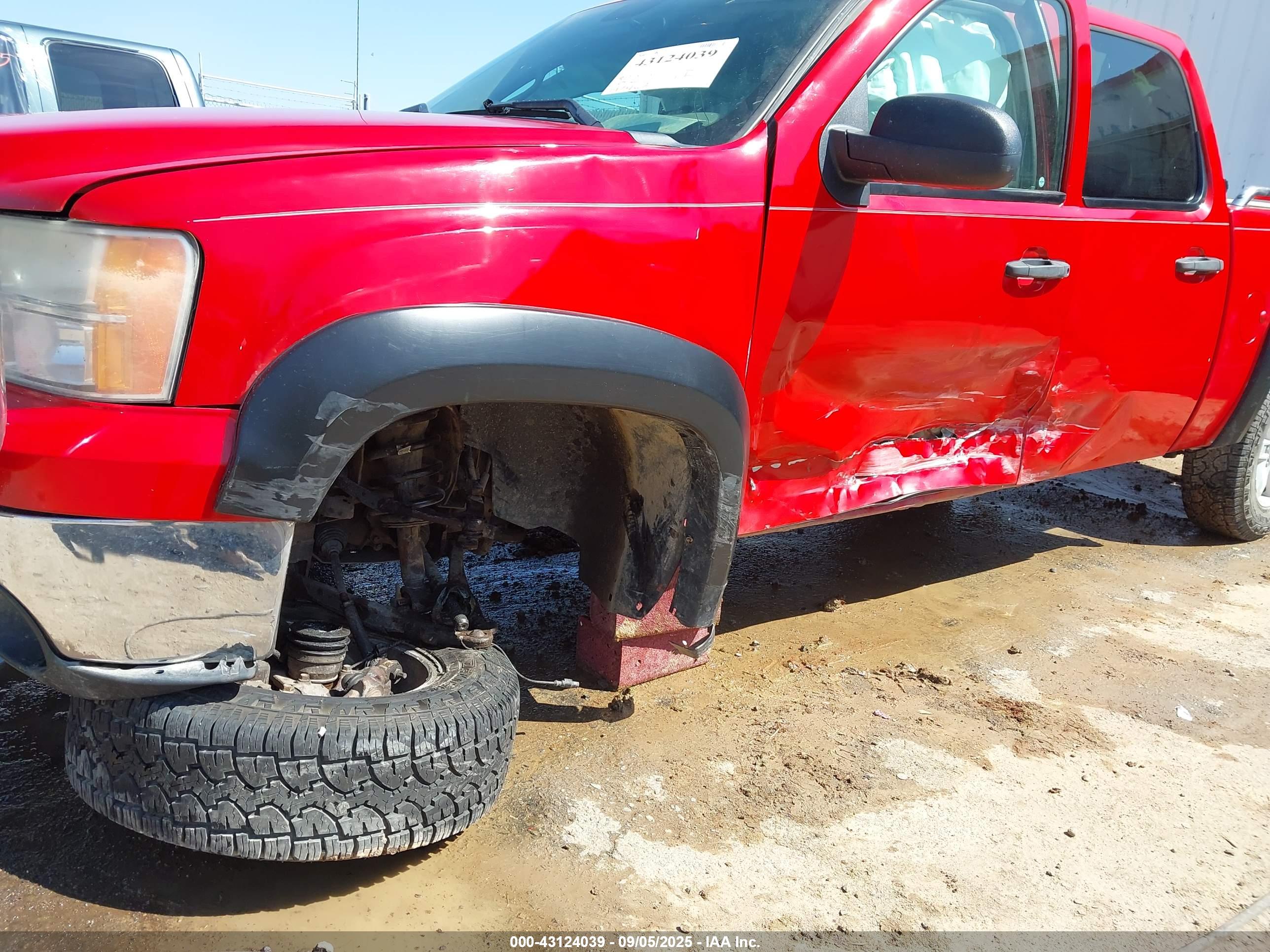 GMC SIERRA image 6