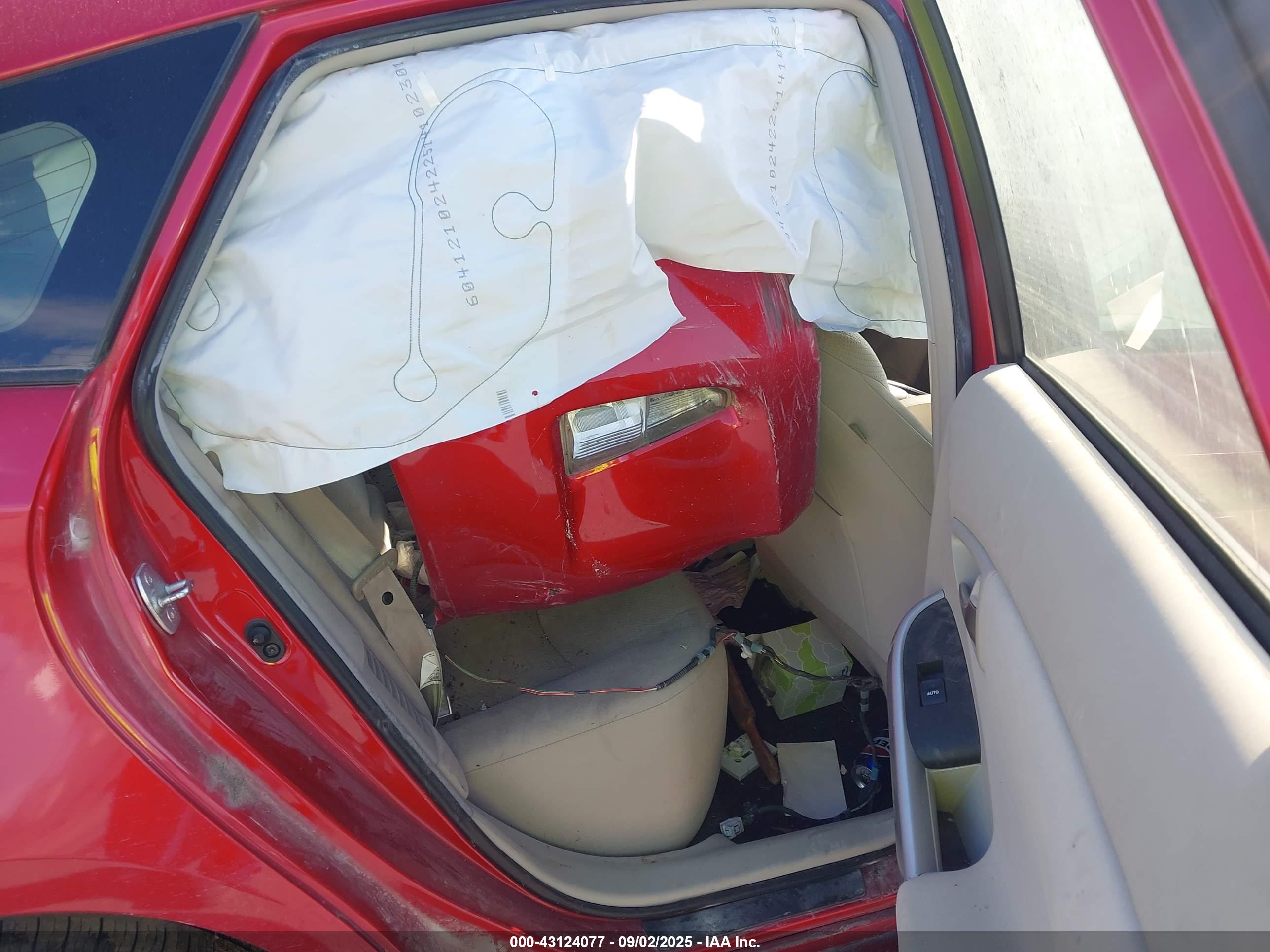 TOYOTA PRIUS image 8