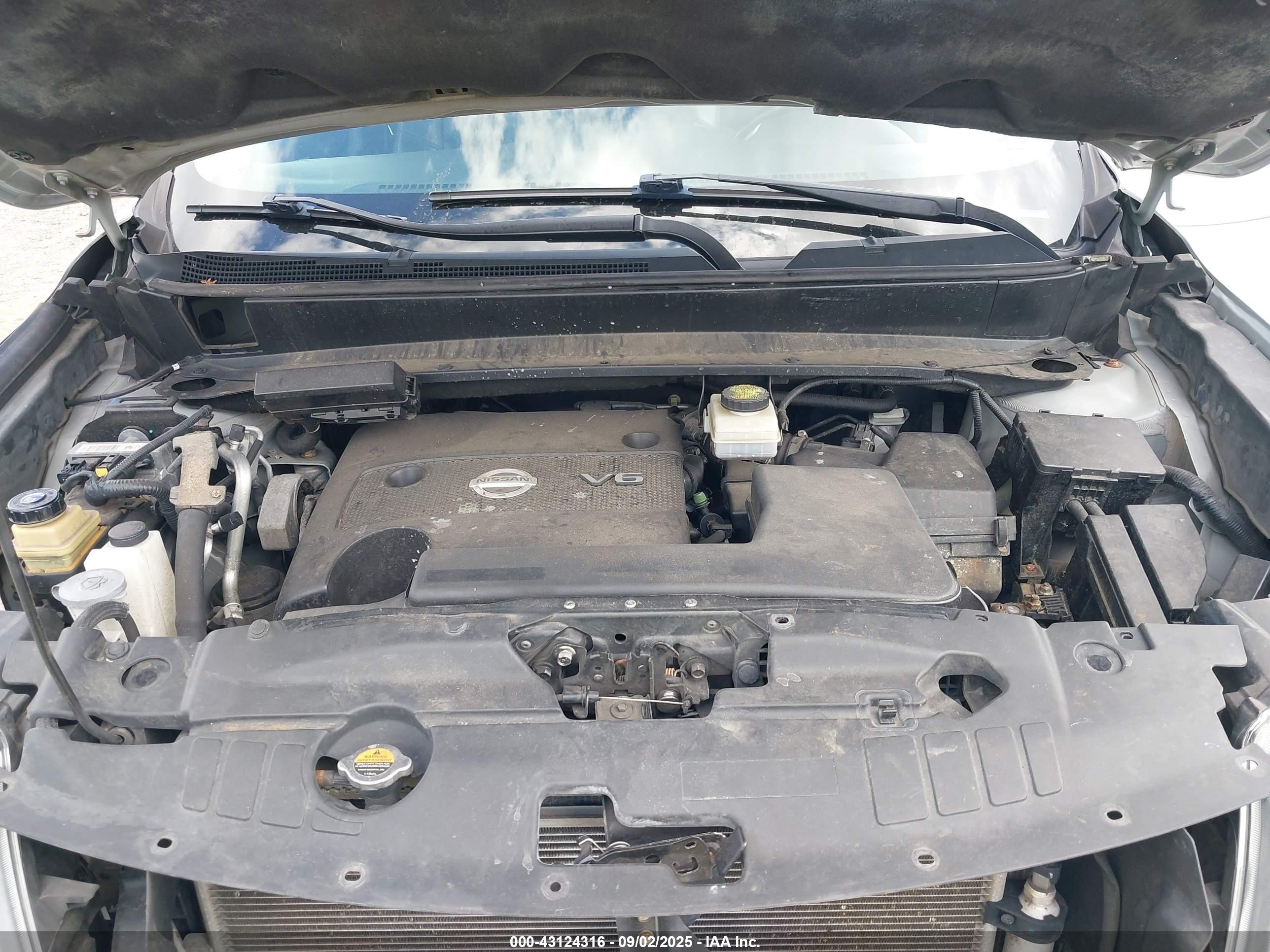 NISSAN PATHFINDER image 10