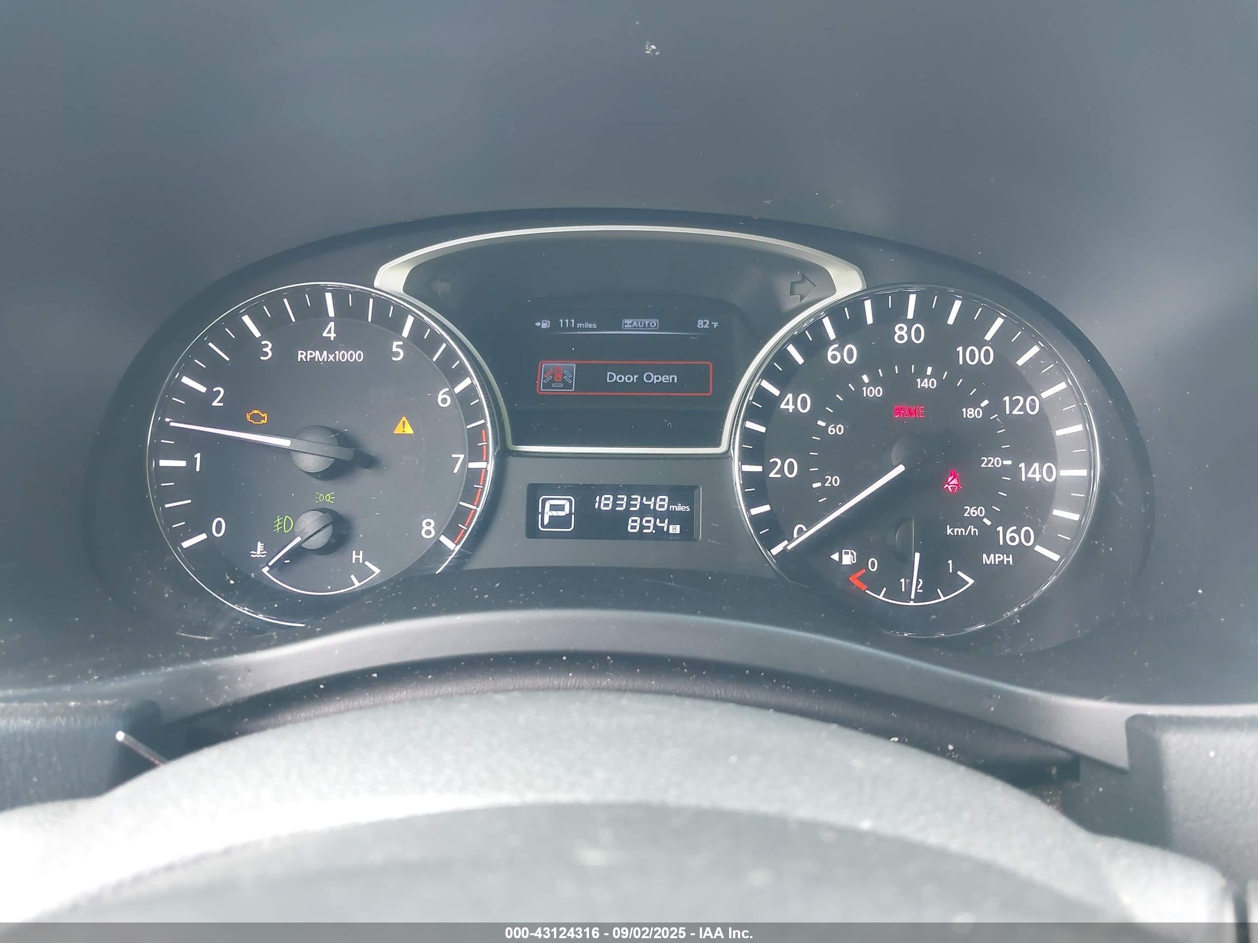 NISSAN PATHFINDER image 7