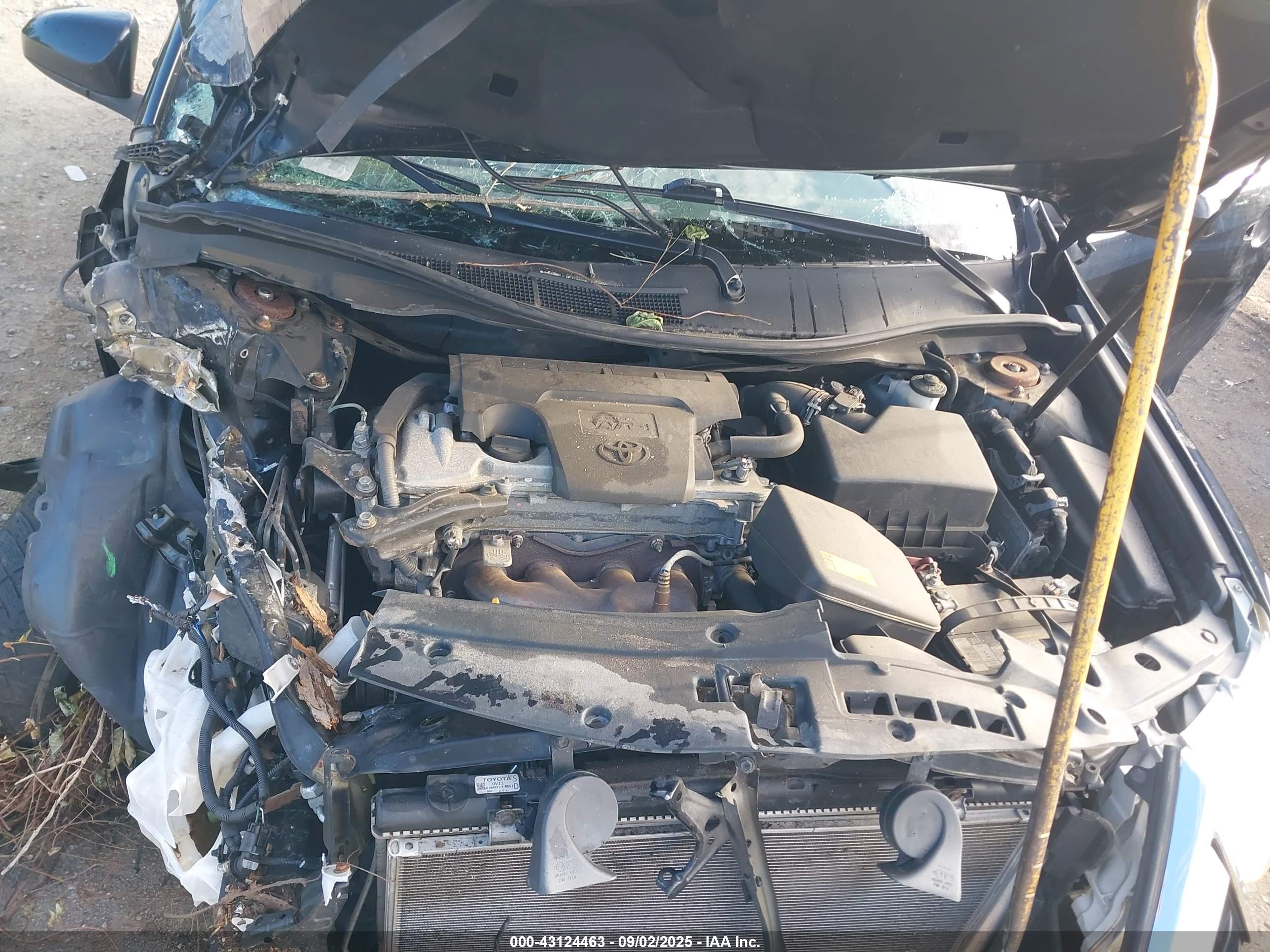 TOYOTA CAMRY image 10