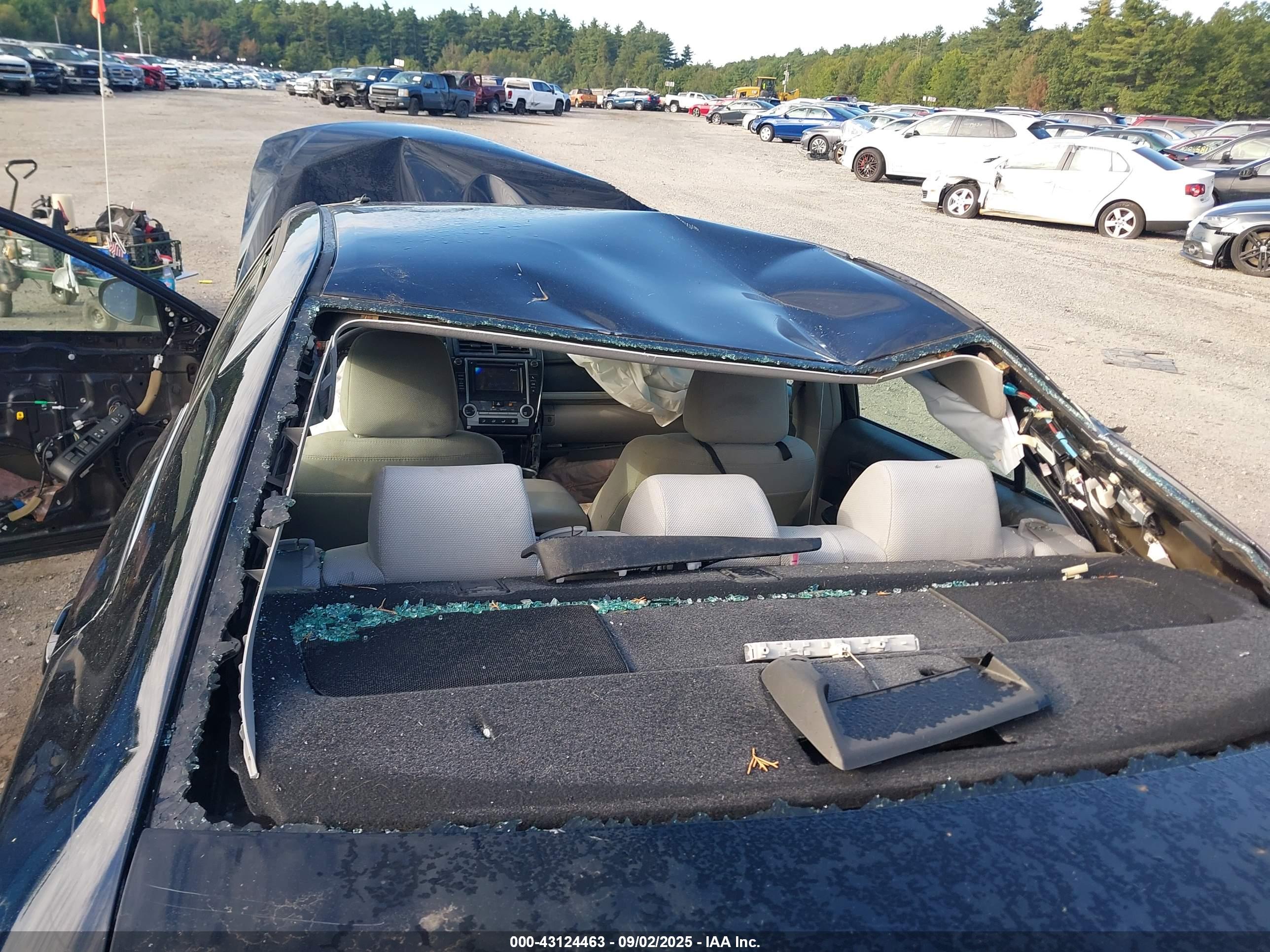 TOYOTA CAMRY image 6
