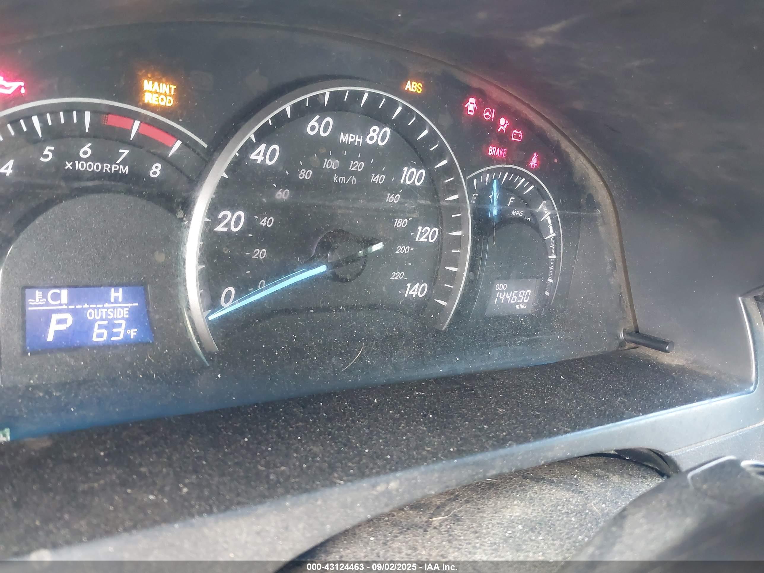 TOYOTA CAMRY image 7