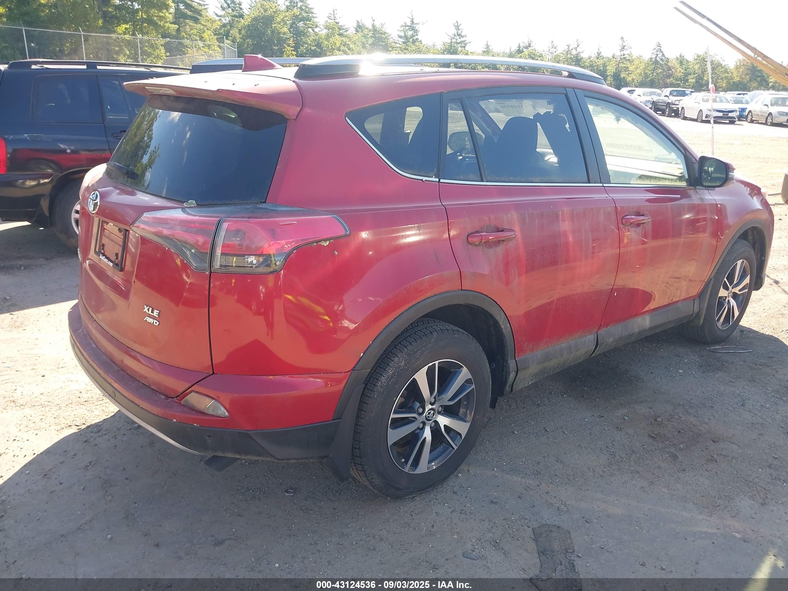 TOYOTA RAV4 image 4