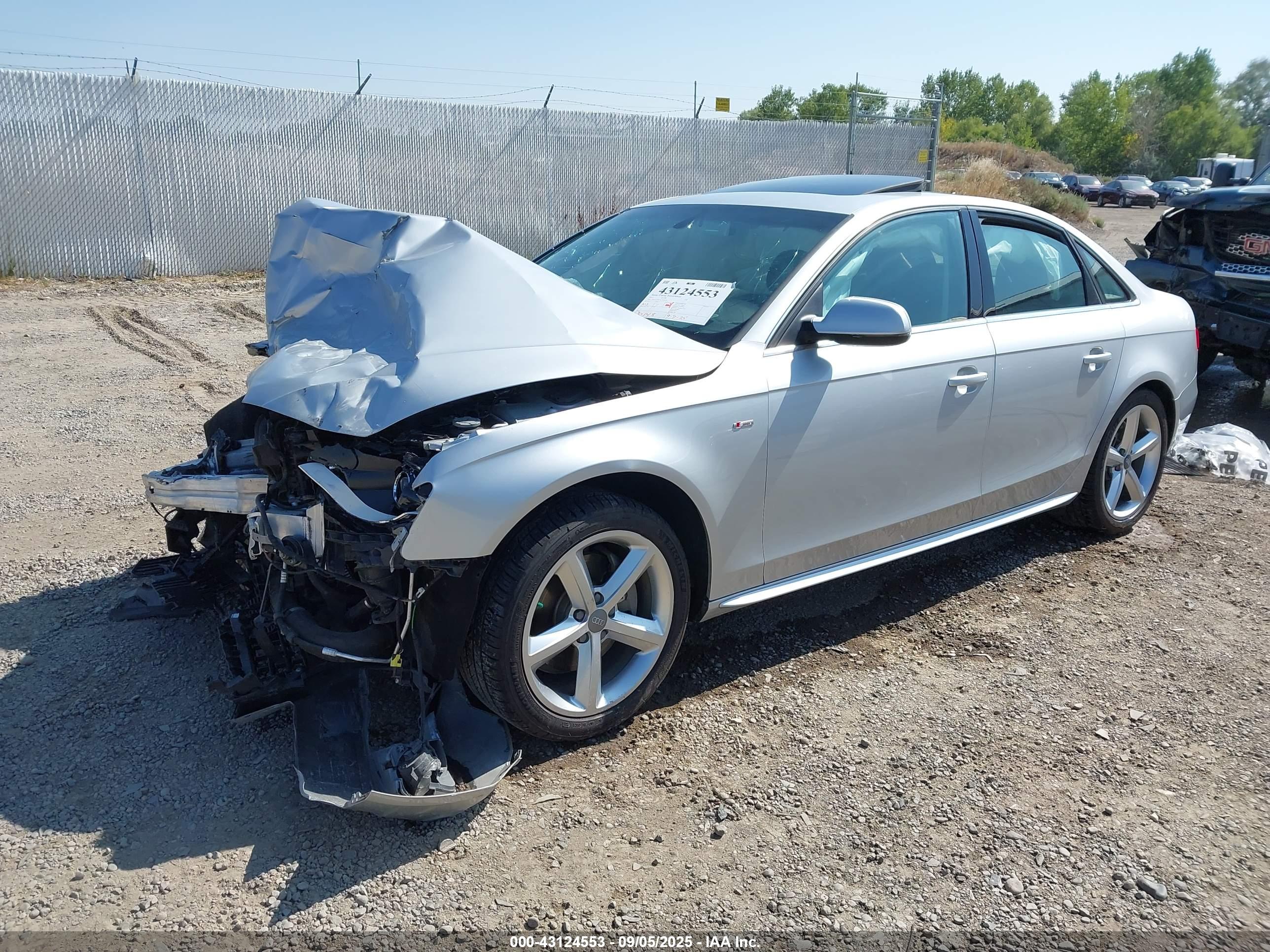 AUDI A4 image 2