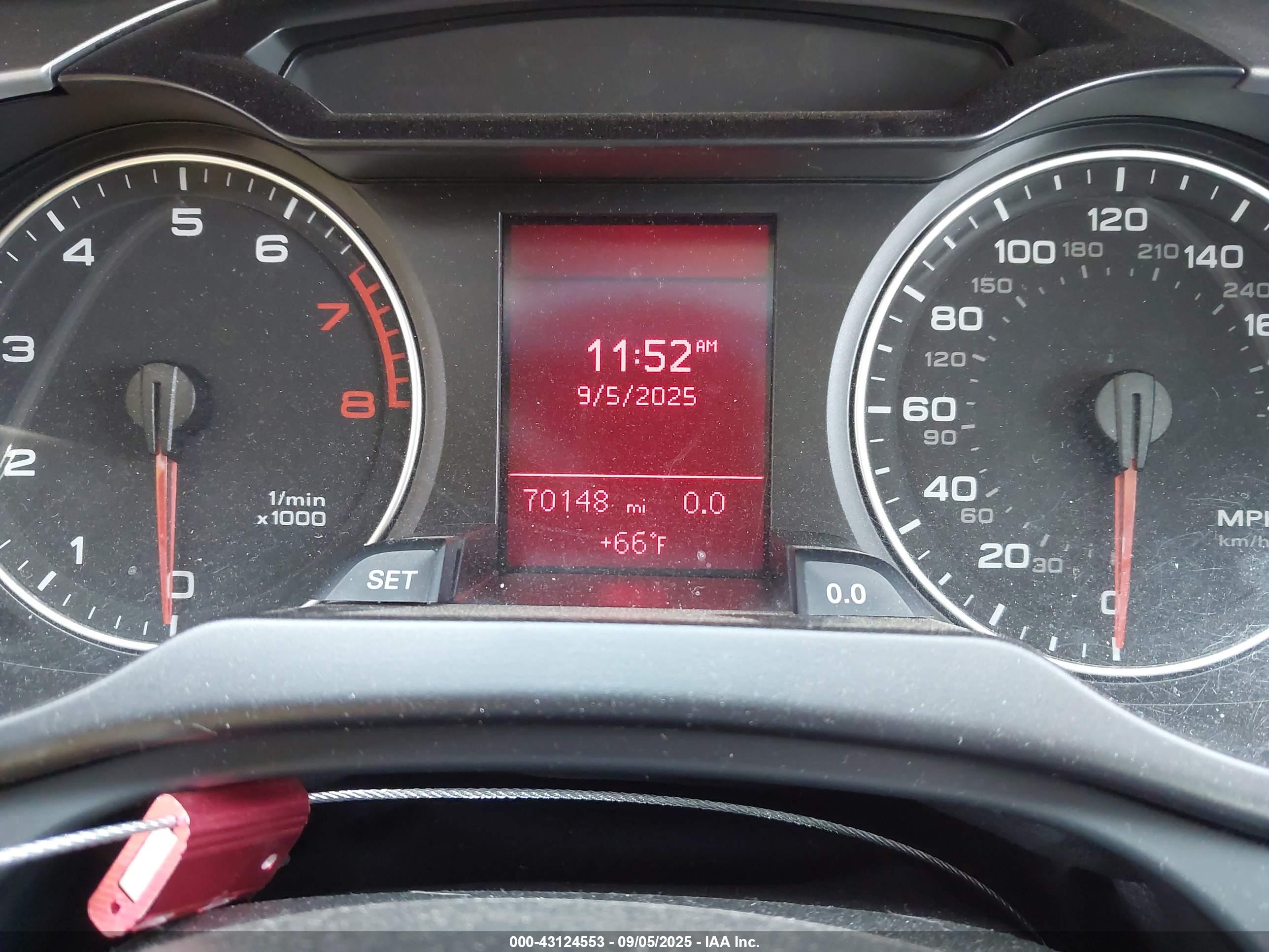 AUDI A4 image 7
