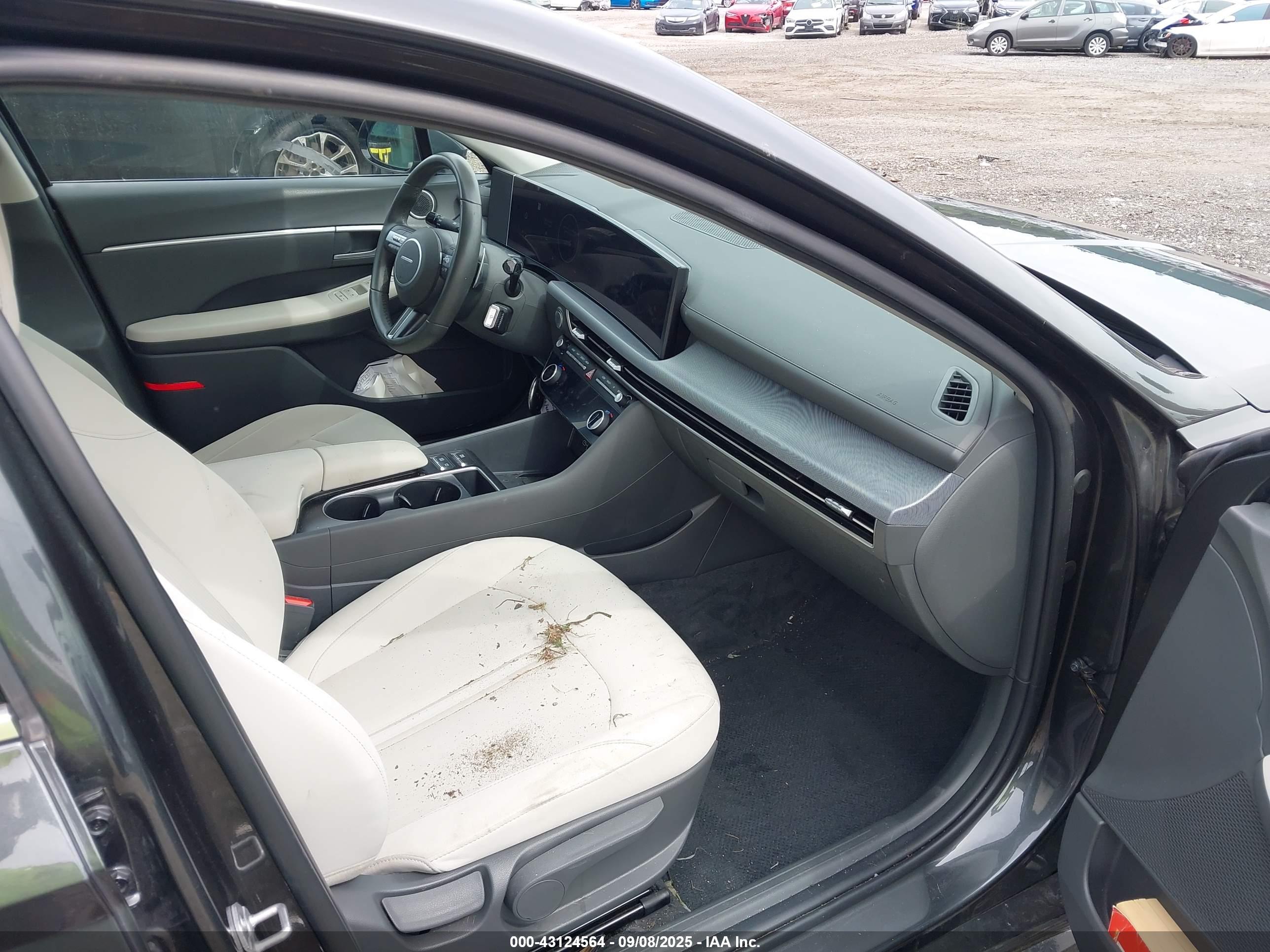 HYUNDAI SONATA image 5