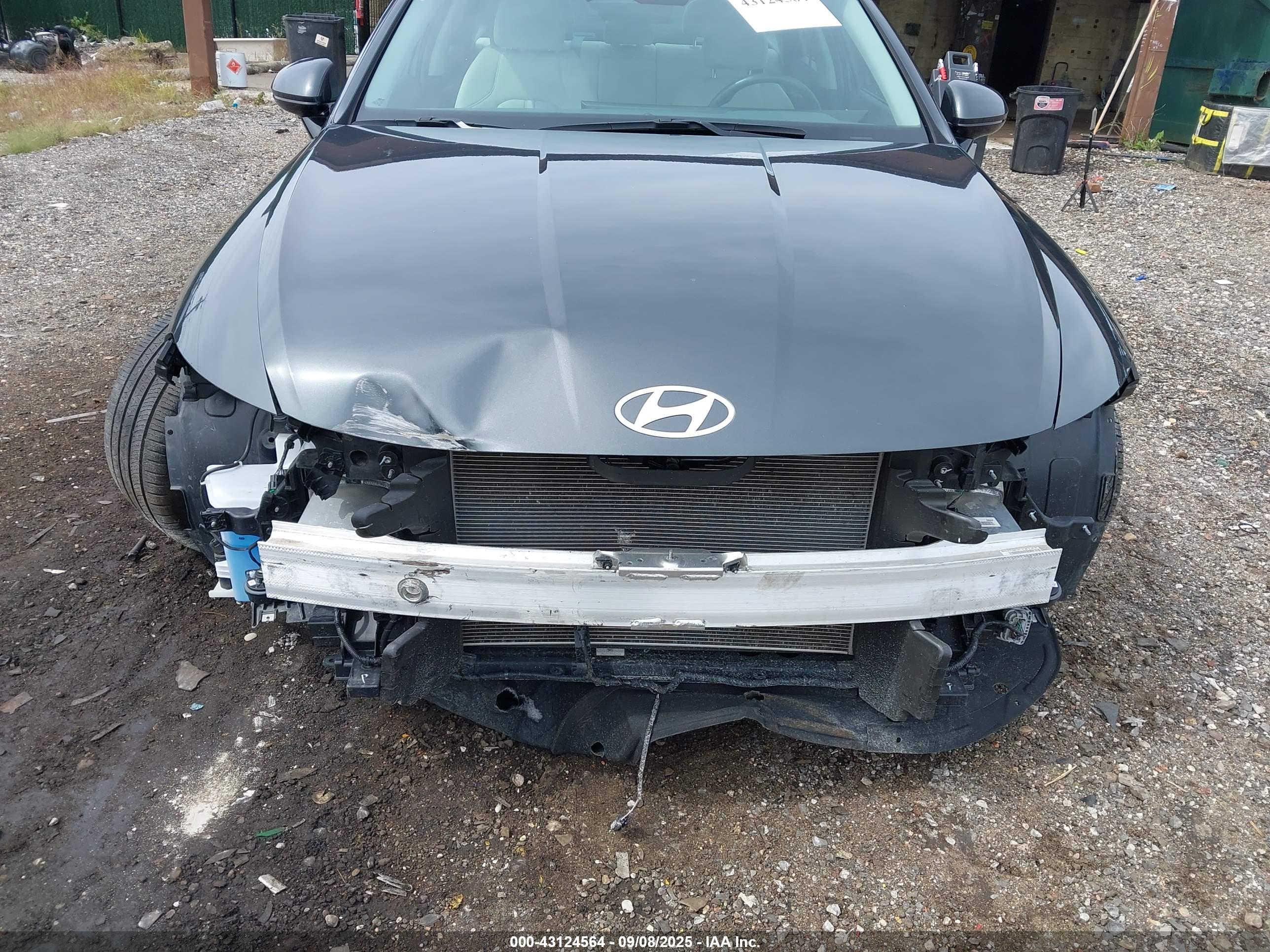 HYUNDAI SONATA image 6