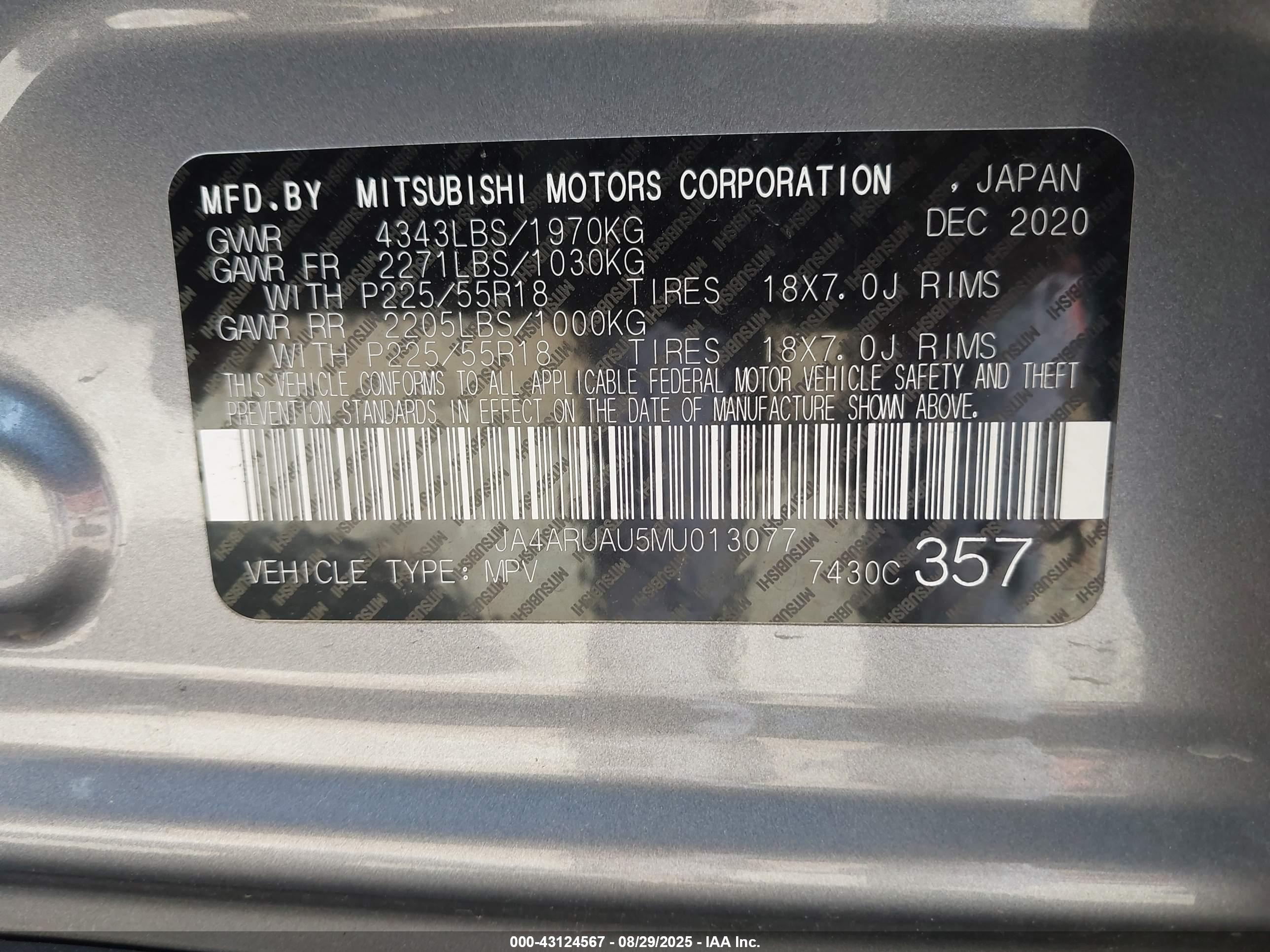 MITSUBISHI OUTLANDER image 9