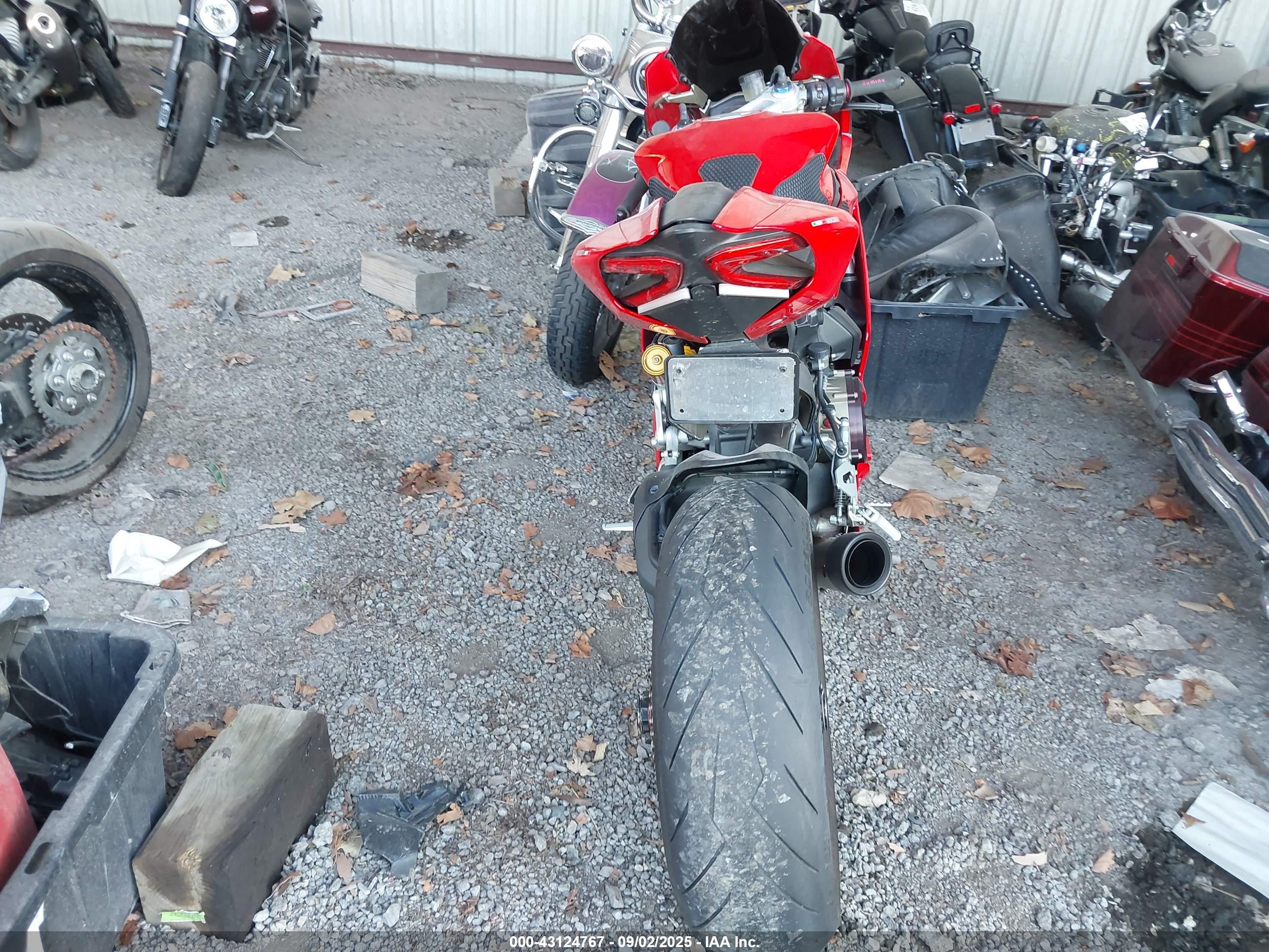 DUCATI SUPERBIKE image 6