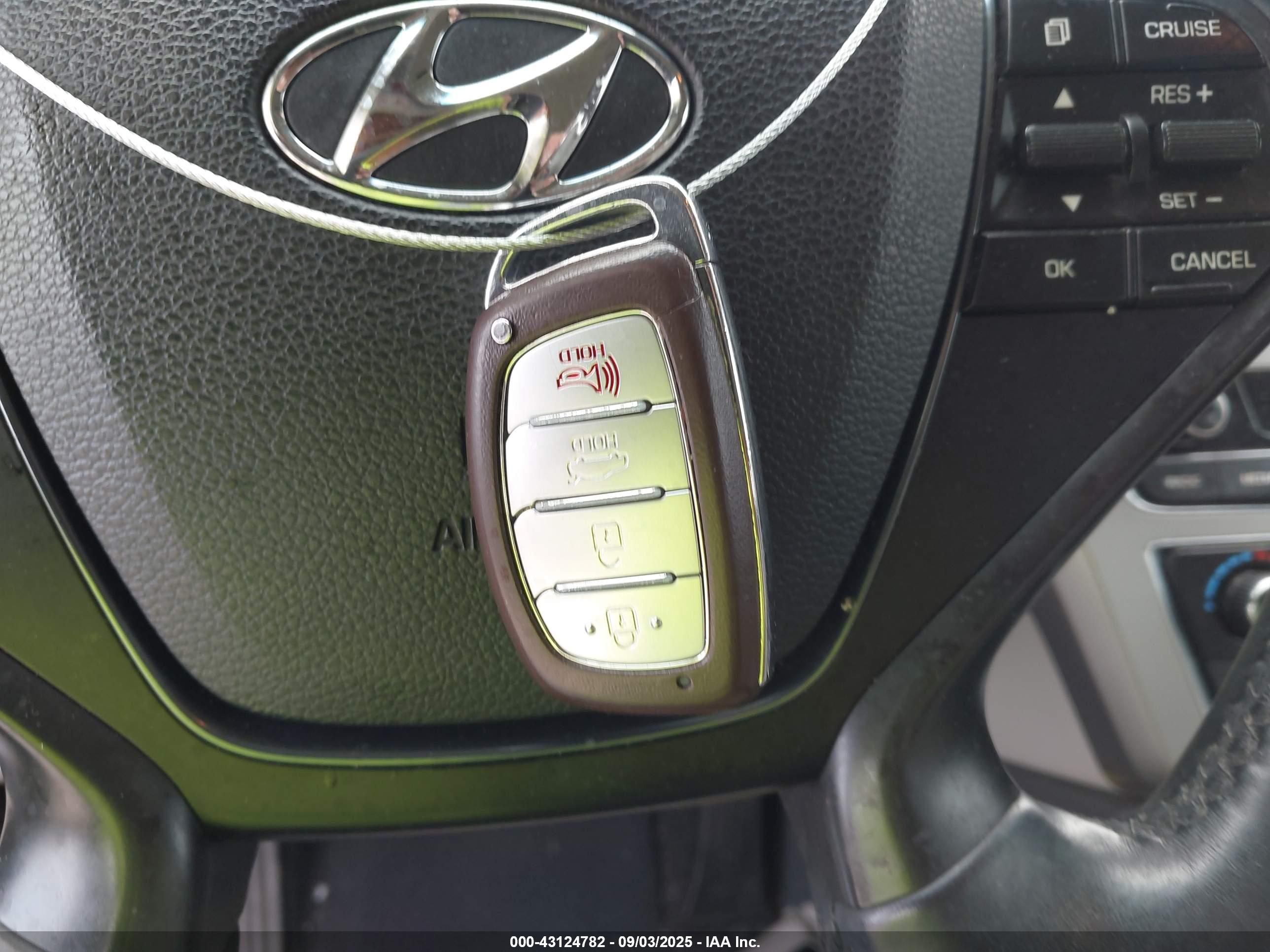 HYUNDAI SONATA image 11