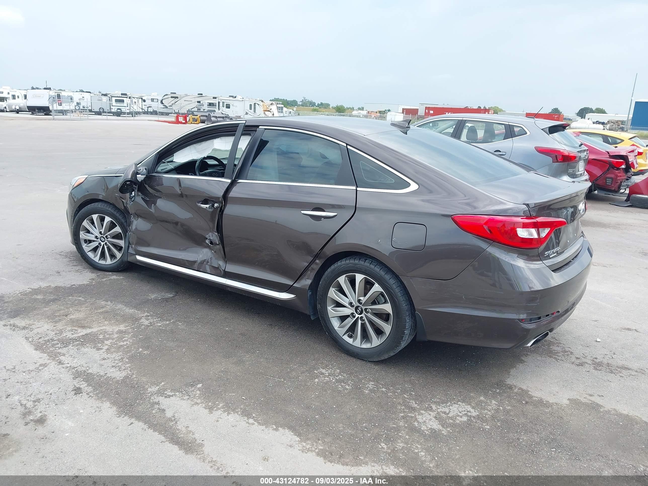 HYUNDAI SONATA image 3