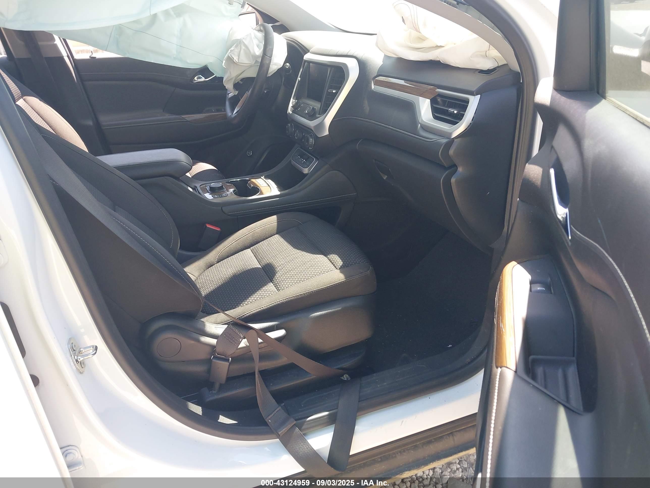 GMC ACADIA image 5