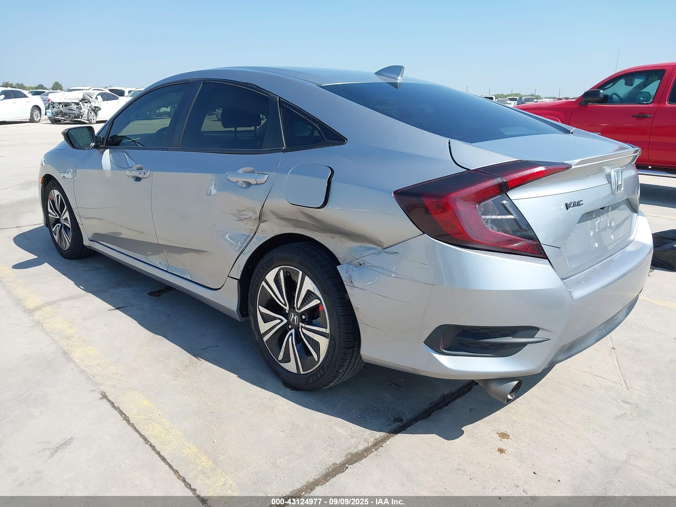 HONDA CIVIC image 3