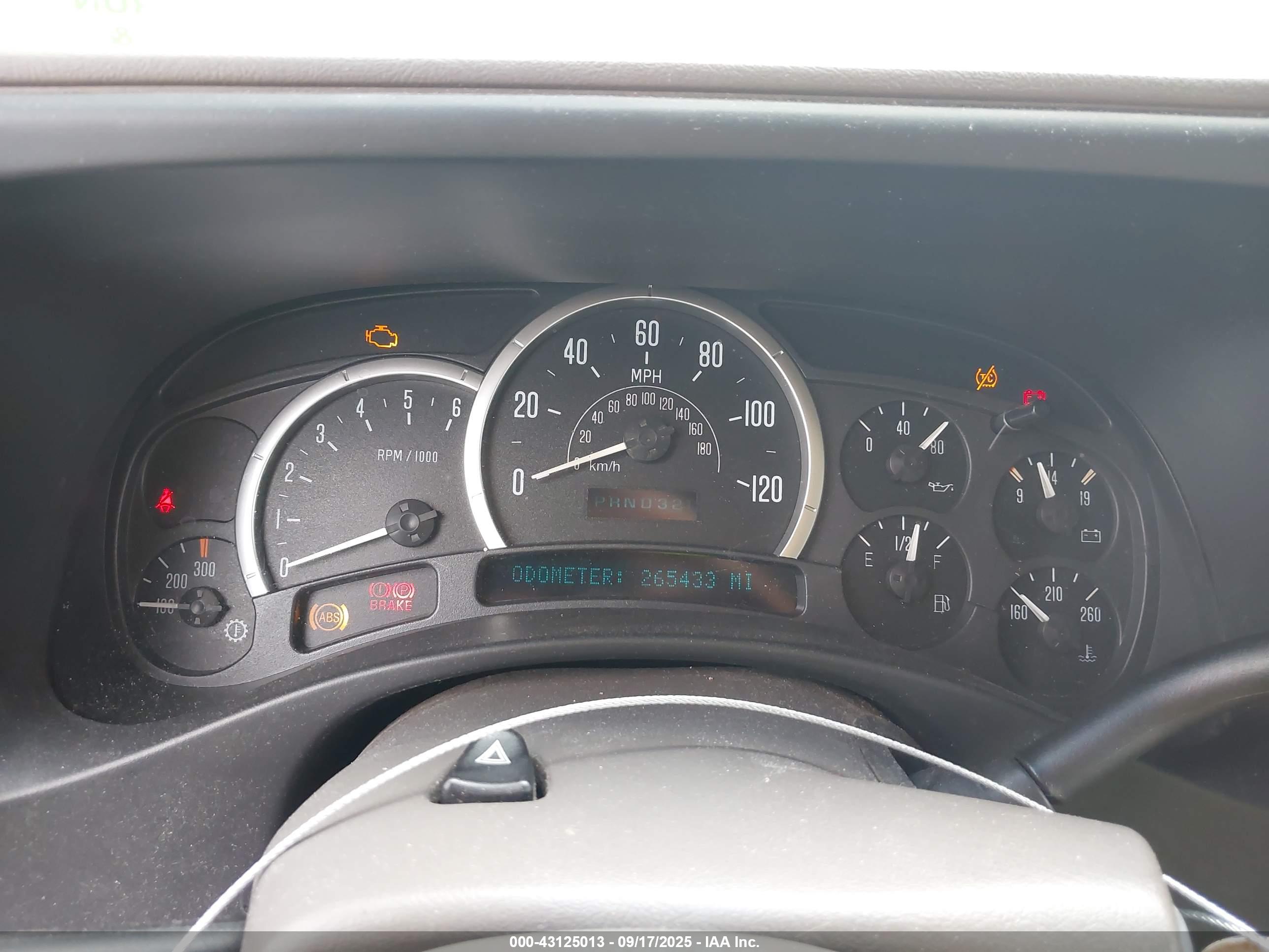 CADILLAC ESCALADE image 7