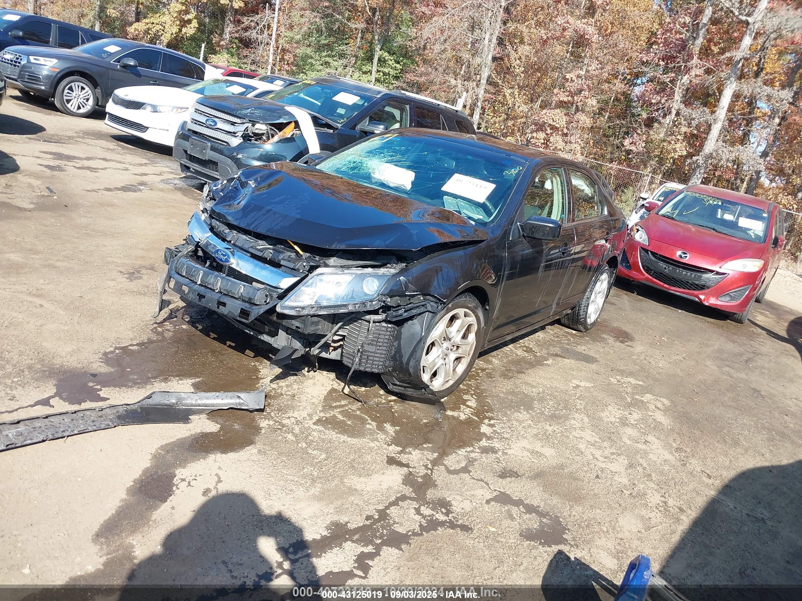 FORD FUSION image 2