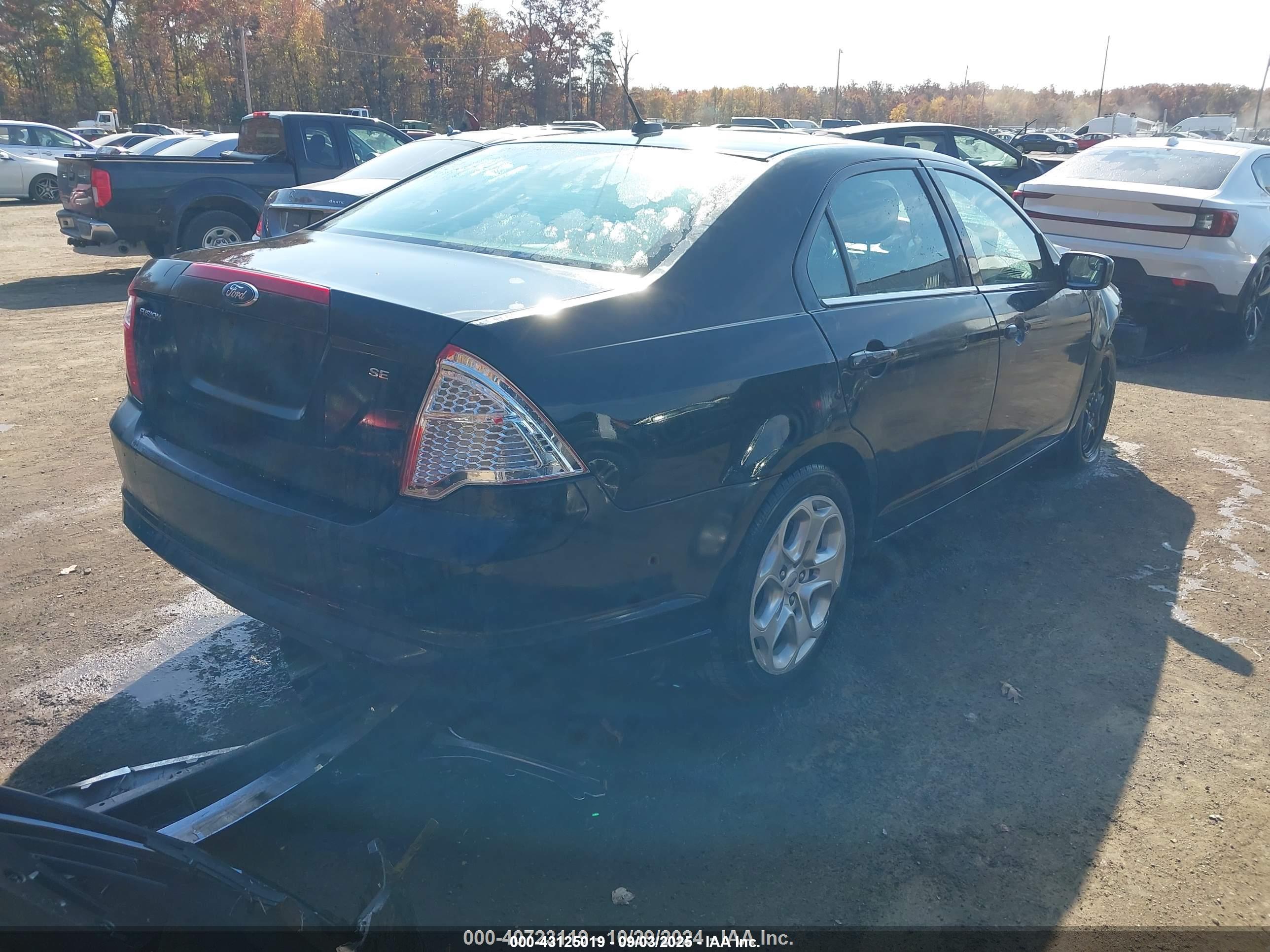 FORD FUSION image 4