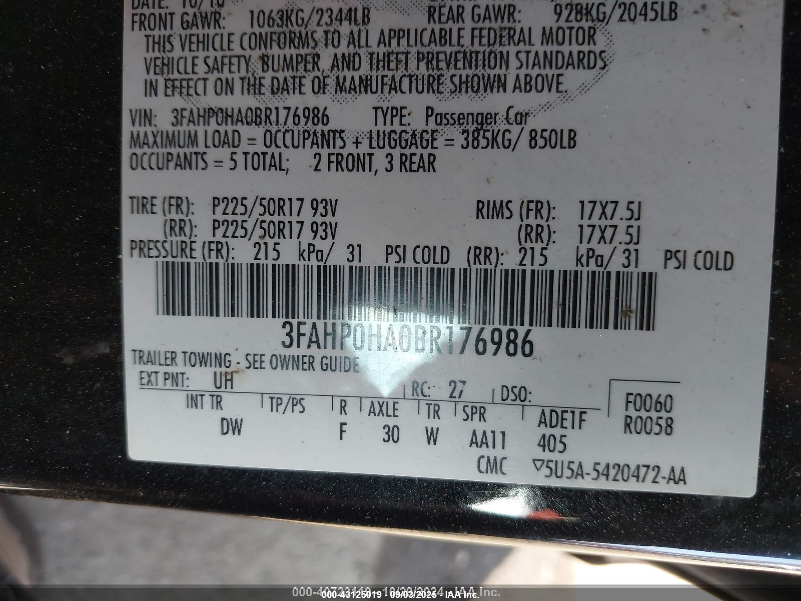 FORD FUSION image 9