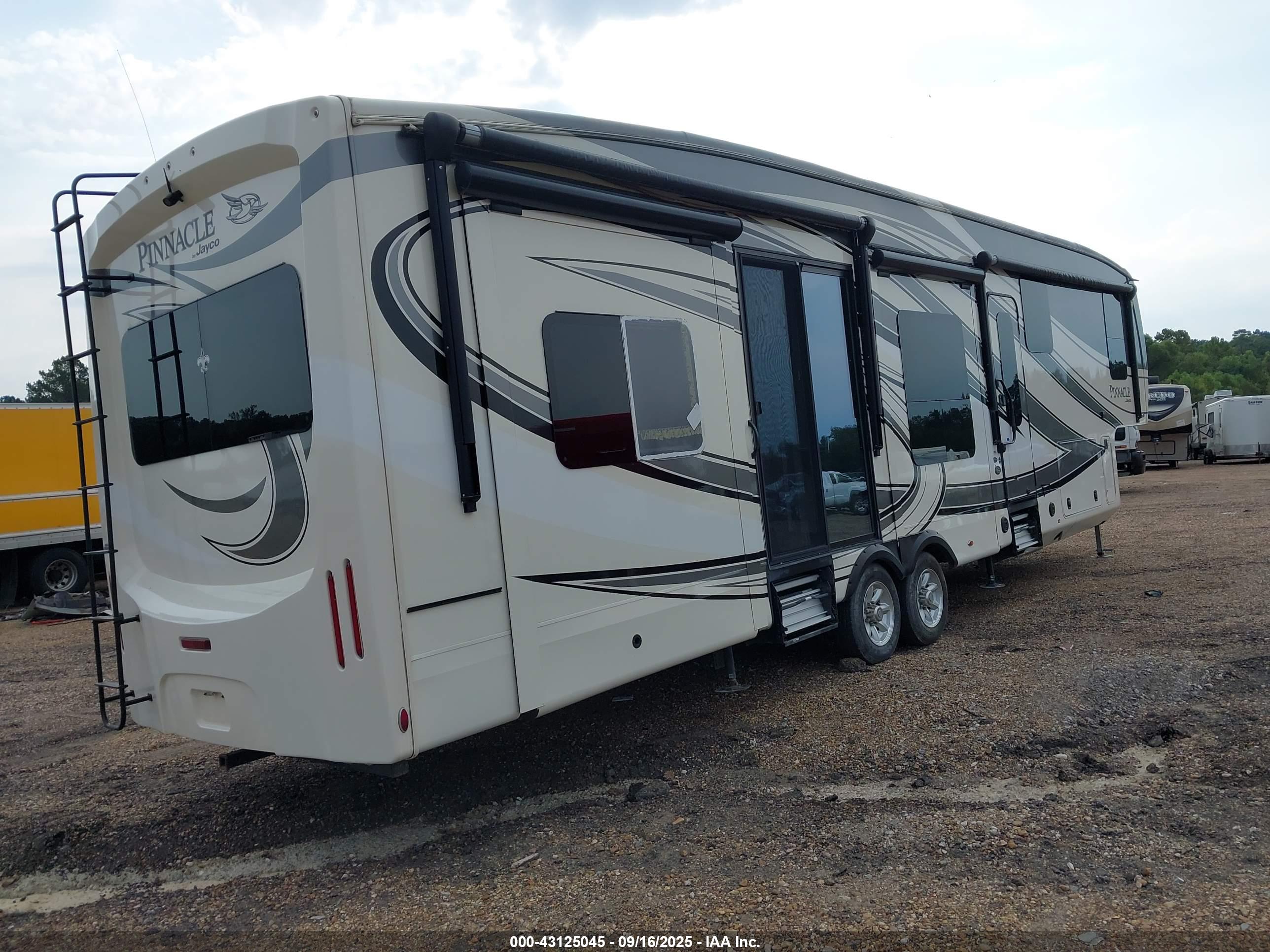 JAYCO 43FT image 4