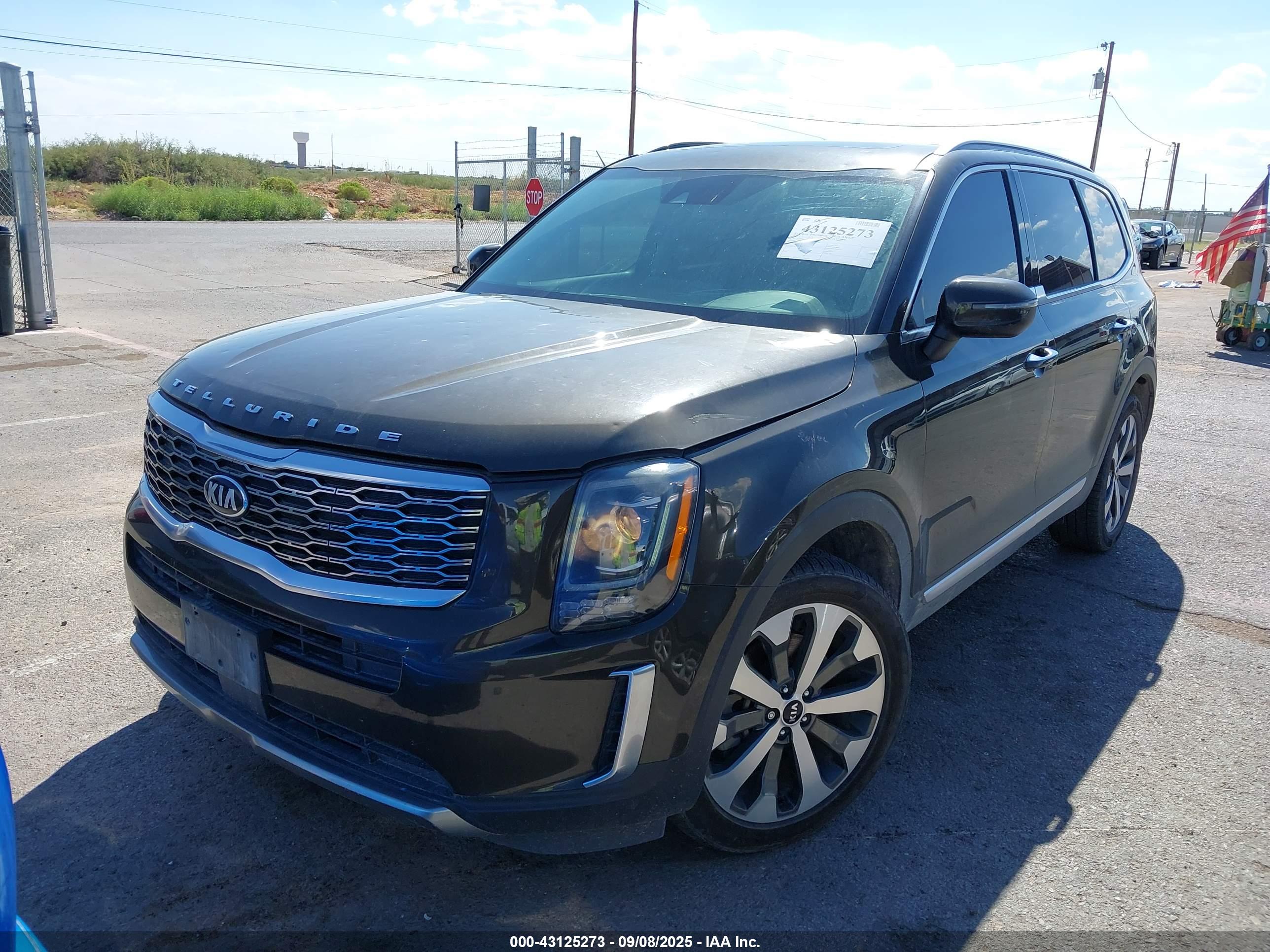 KIA TELLURIDE image 2
