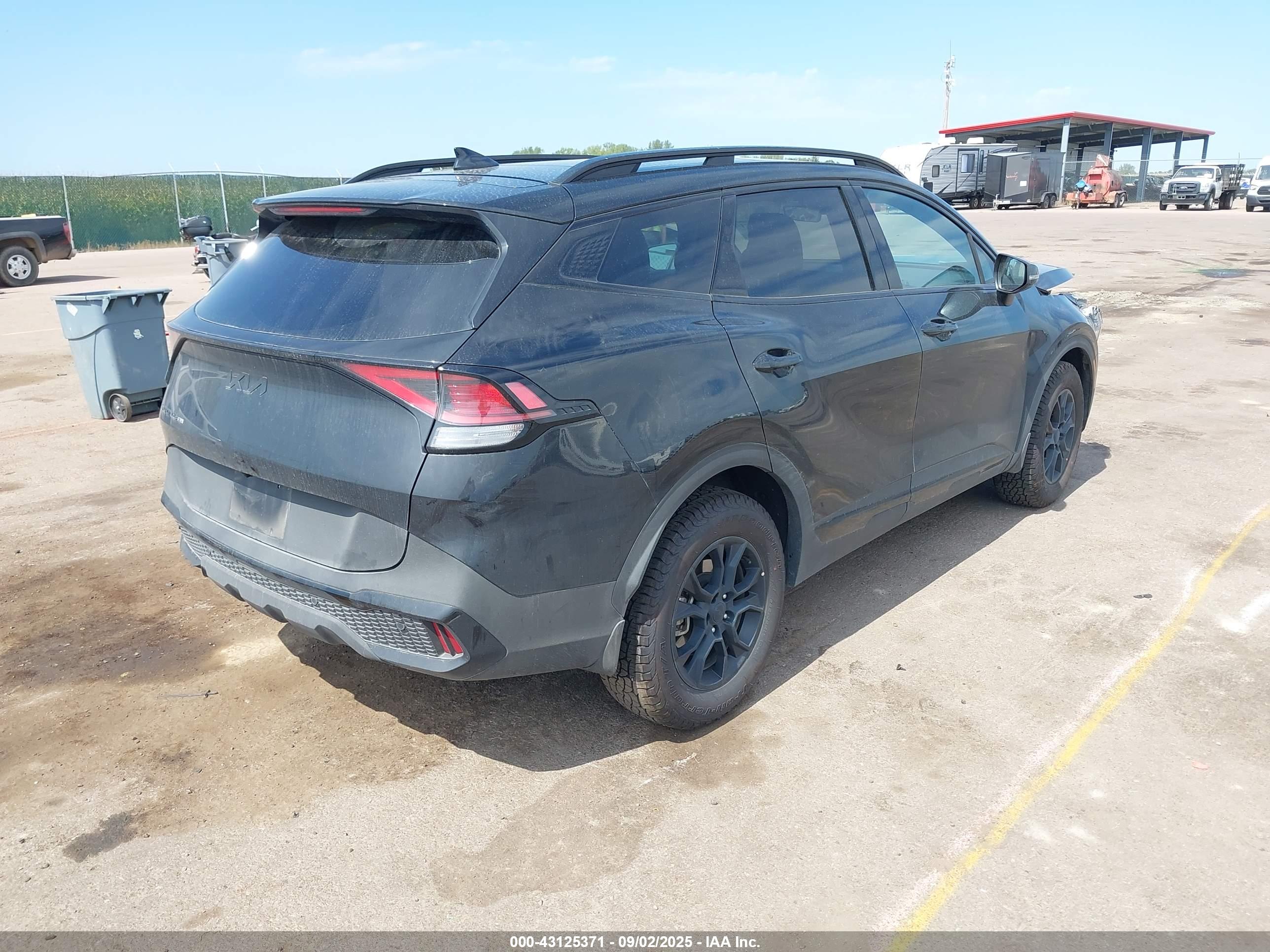KIA SPORTAGE image 4