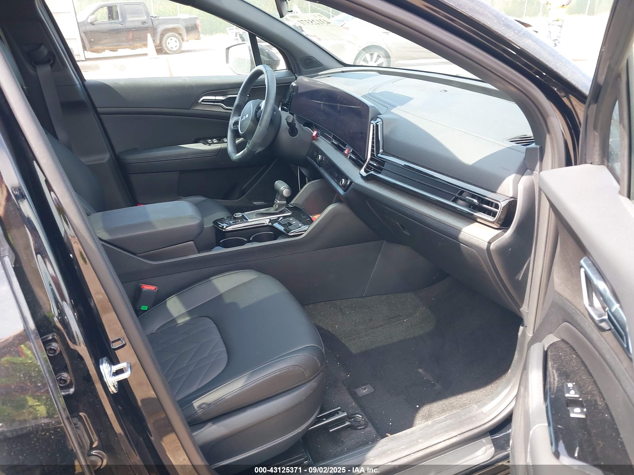 KIA SPORTAGE image 5