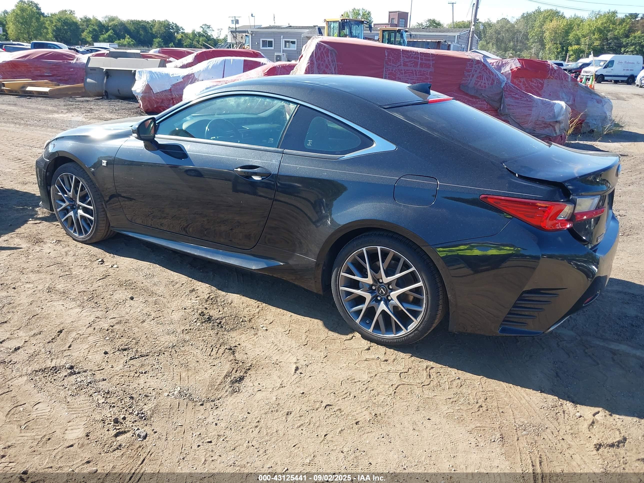 LEXUS RC image 3