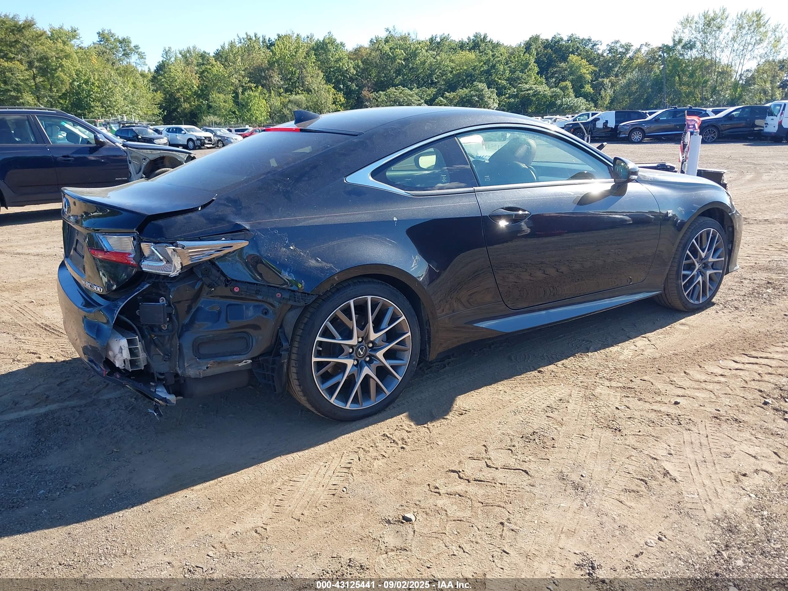 LEXUS RC image 4