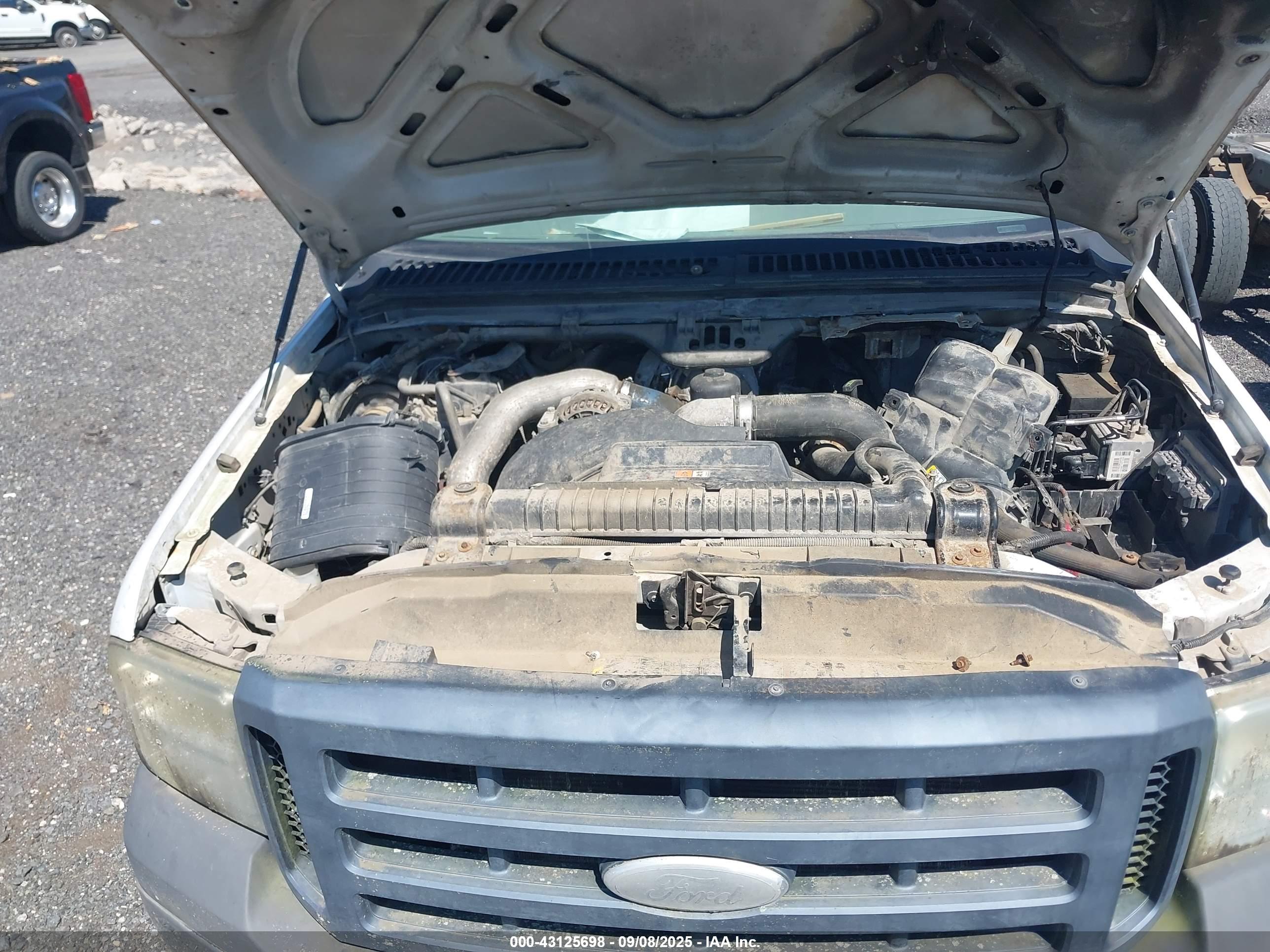 FORD F-450 image 10
