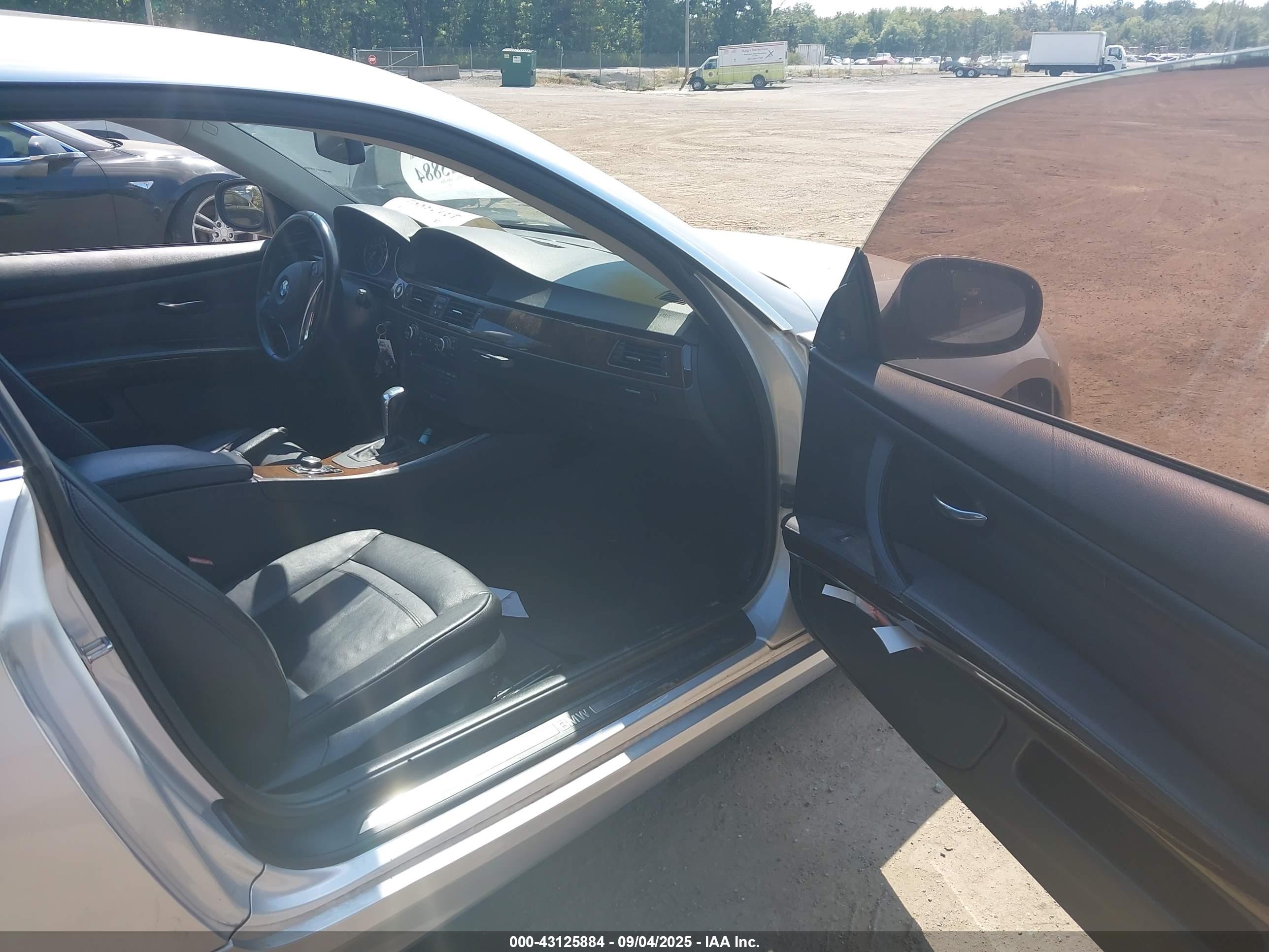 BMW 328I image 5