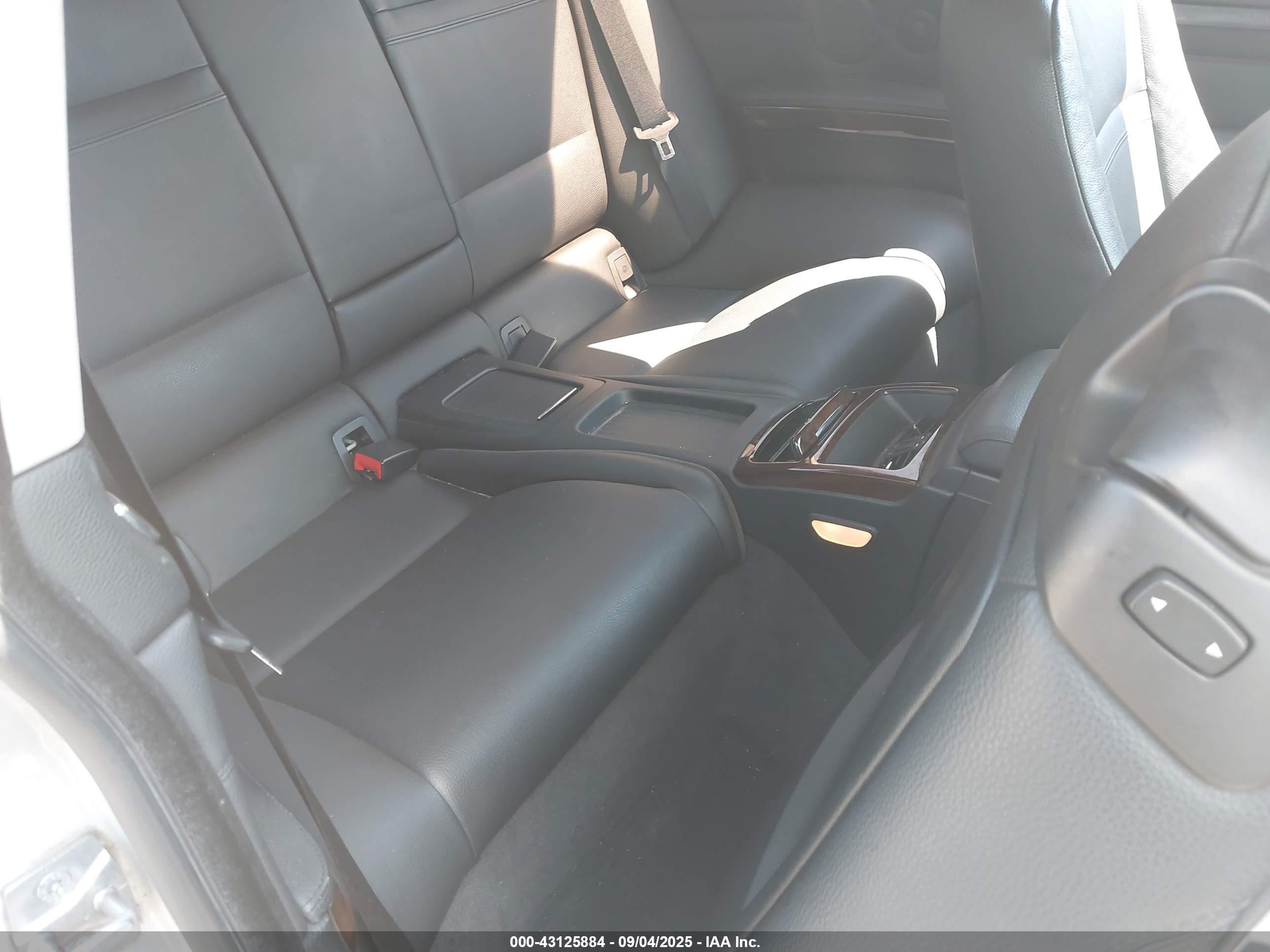 BMW 328I image 8