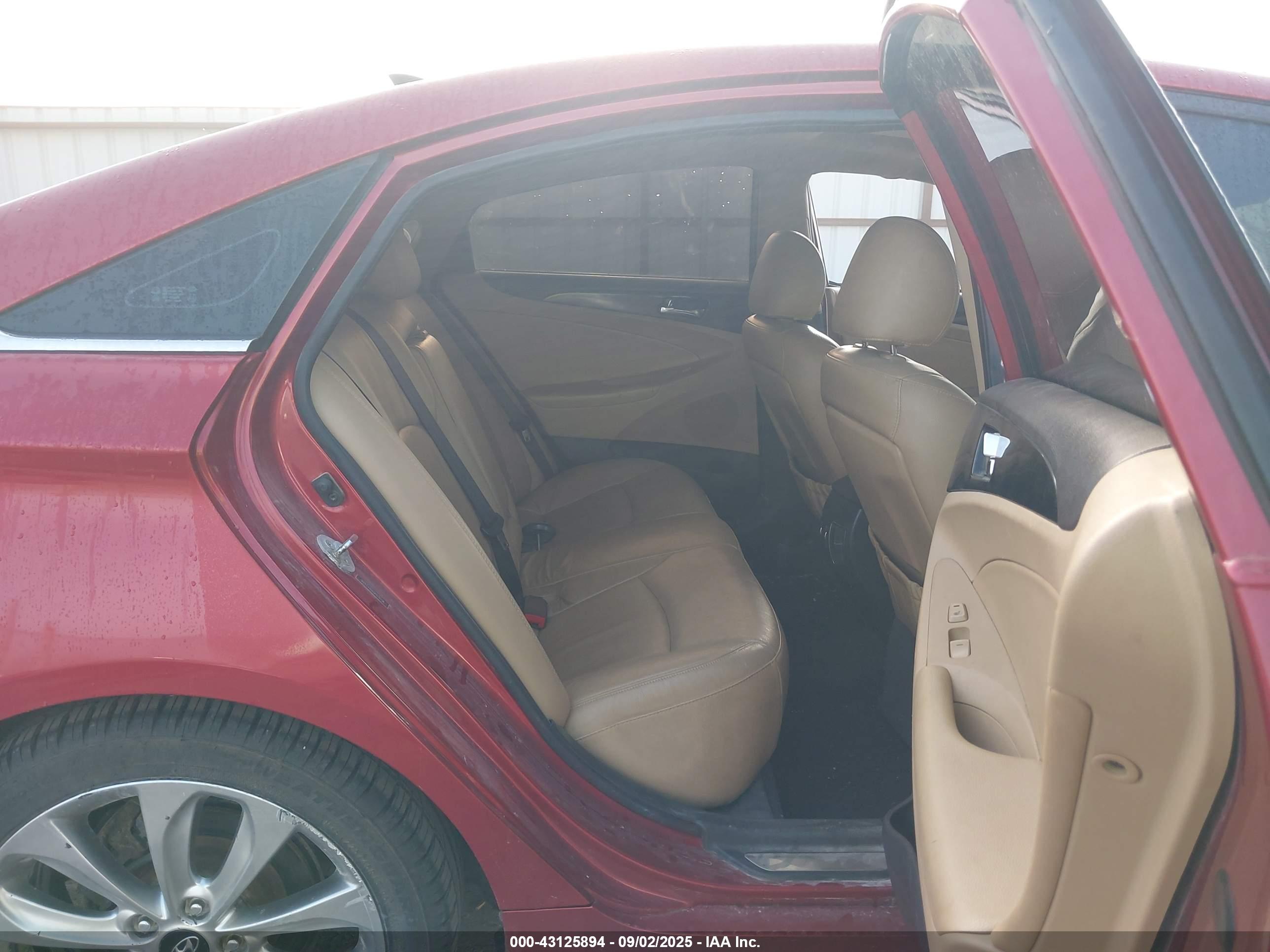 HYUNDAI SONATA image 8