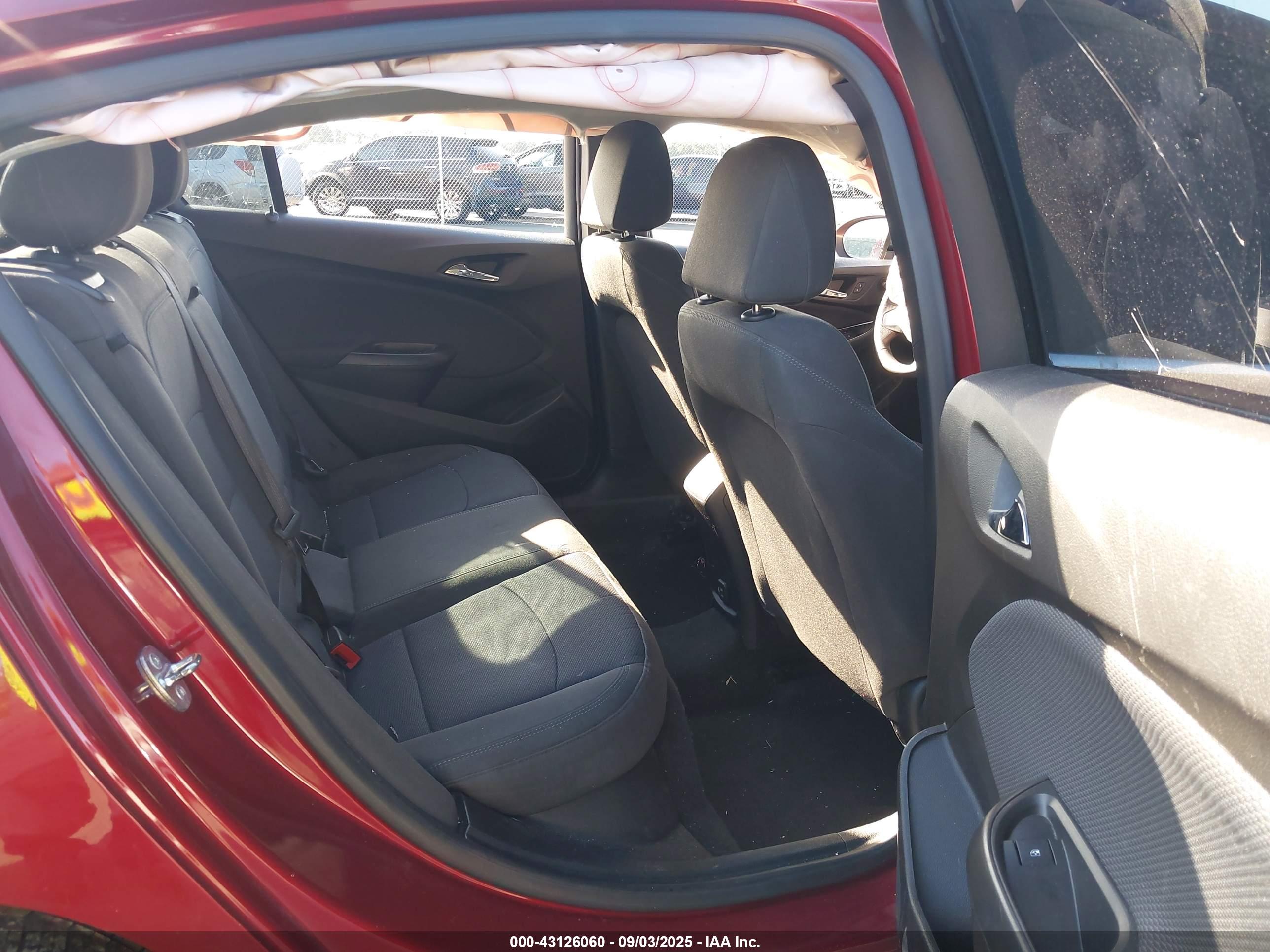 CHEVROLET CRUZE image 8