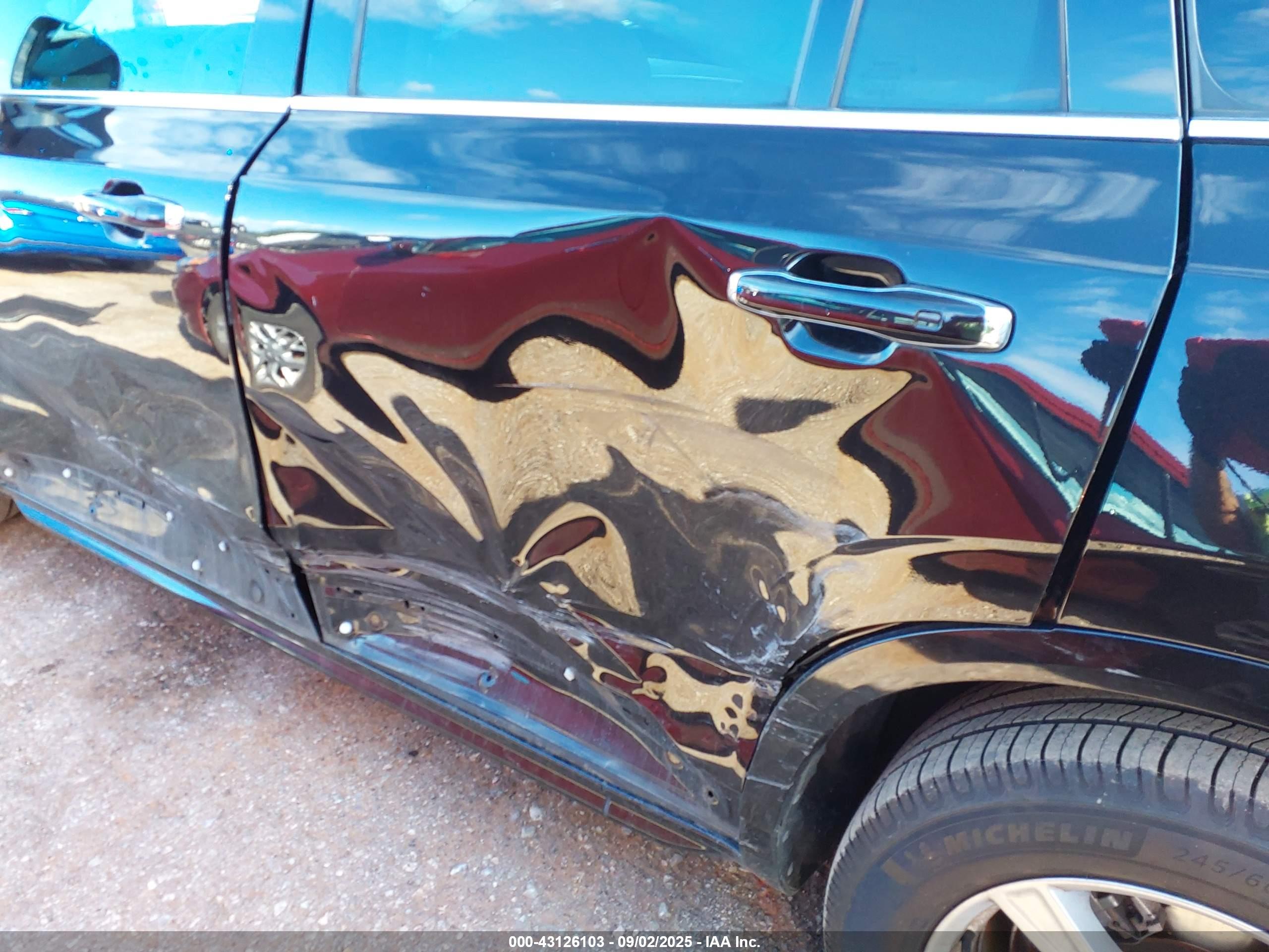 VOLVO XC90 image 6